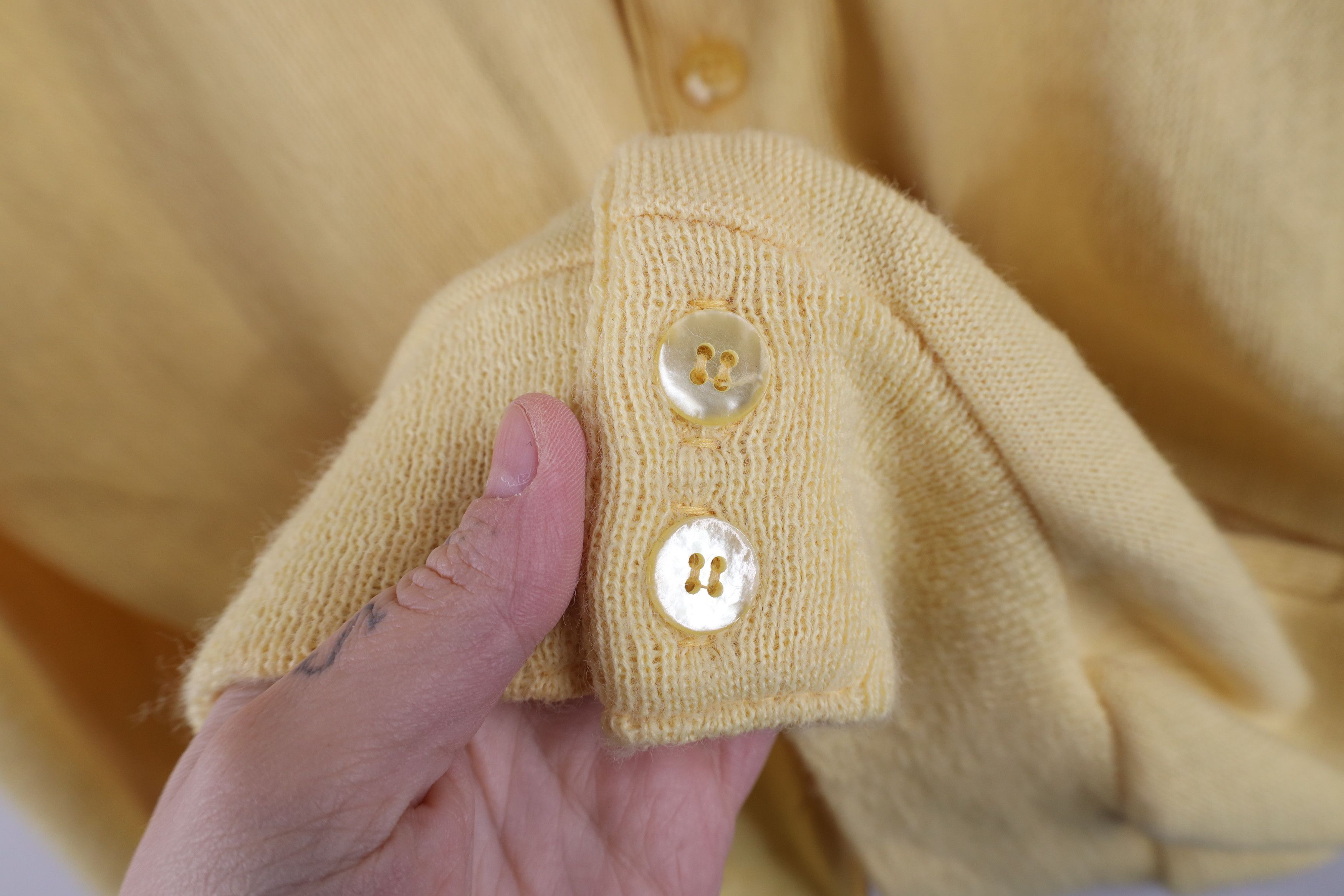 Vintage Vintage 60s 70s Streetwear Knit Cardigan Sweater Yellow USA Size US XL / EU 56 / 4 - 4 Thumbnail