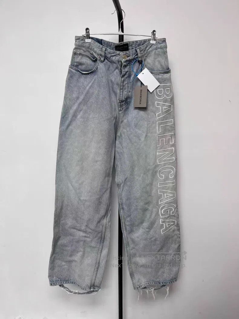 Balenciaga Balenciaga size XS Letter Printed Zipper Front Loose Strai Size US 30 / EU 46 - 1 Thumbnail