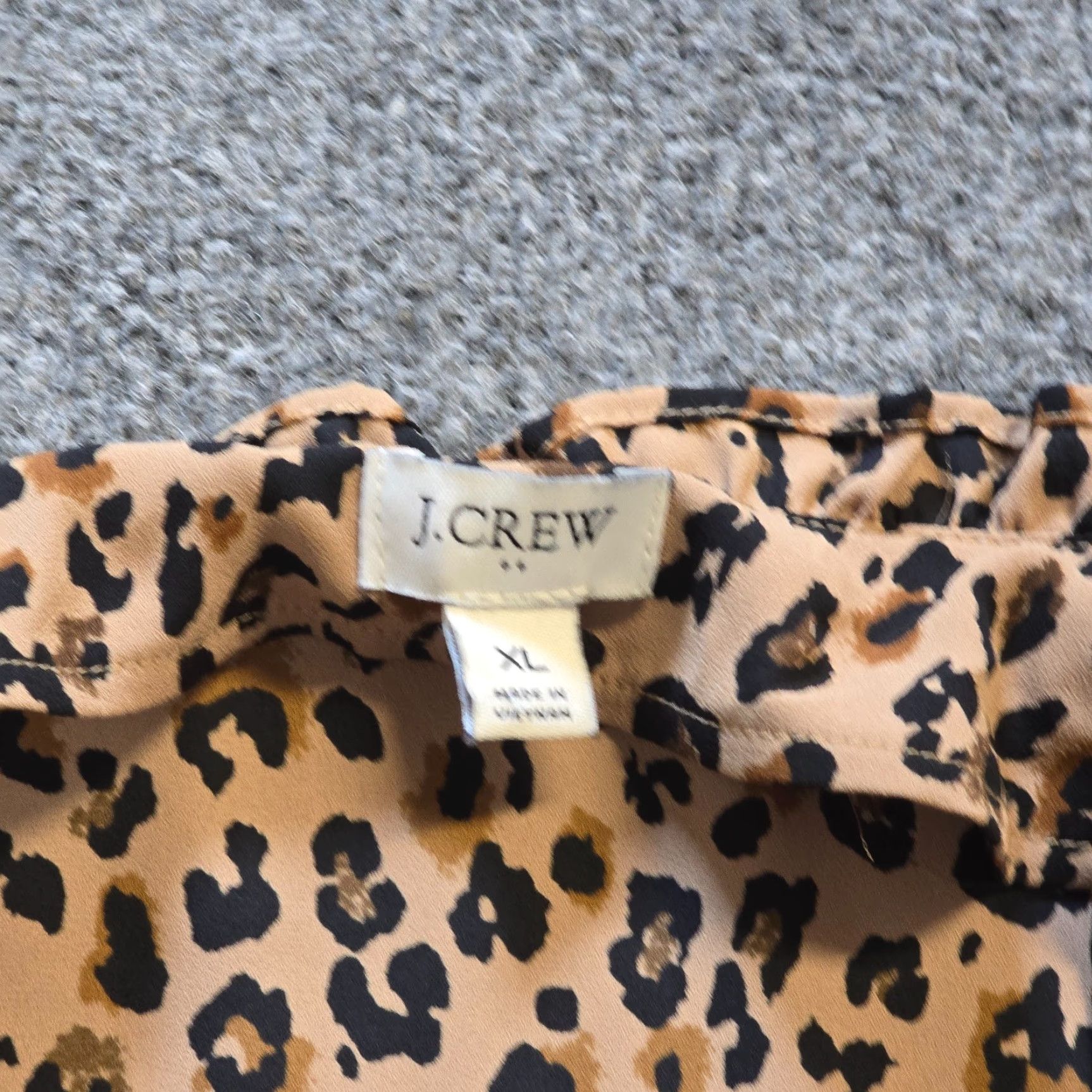 J.Crew J.CREW Top Womens XL Leopard Long Sleeve Button Up Career Casual Shirt Brown Tan Leopard Size XL / US 12-14 / IT 48-50 - 4 Thumbnail