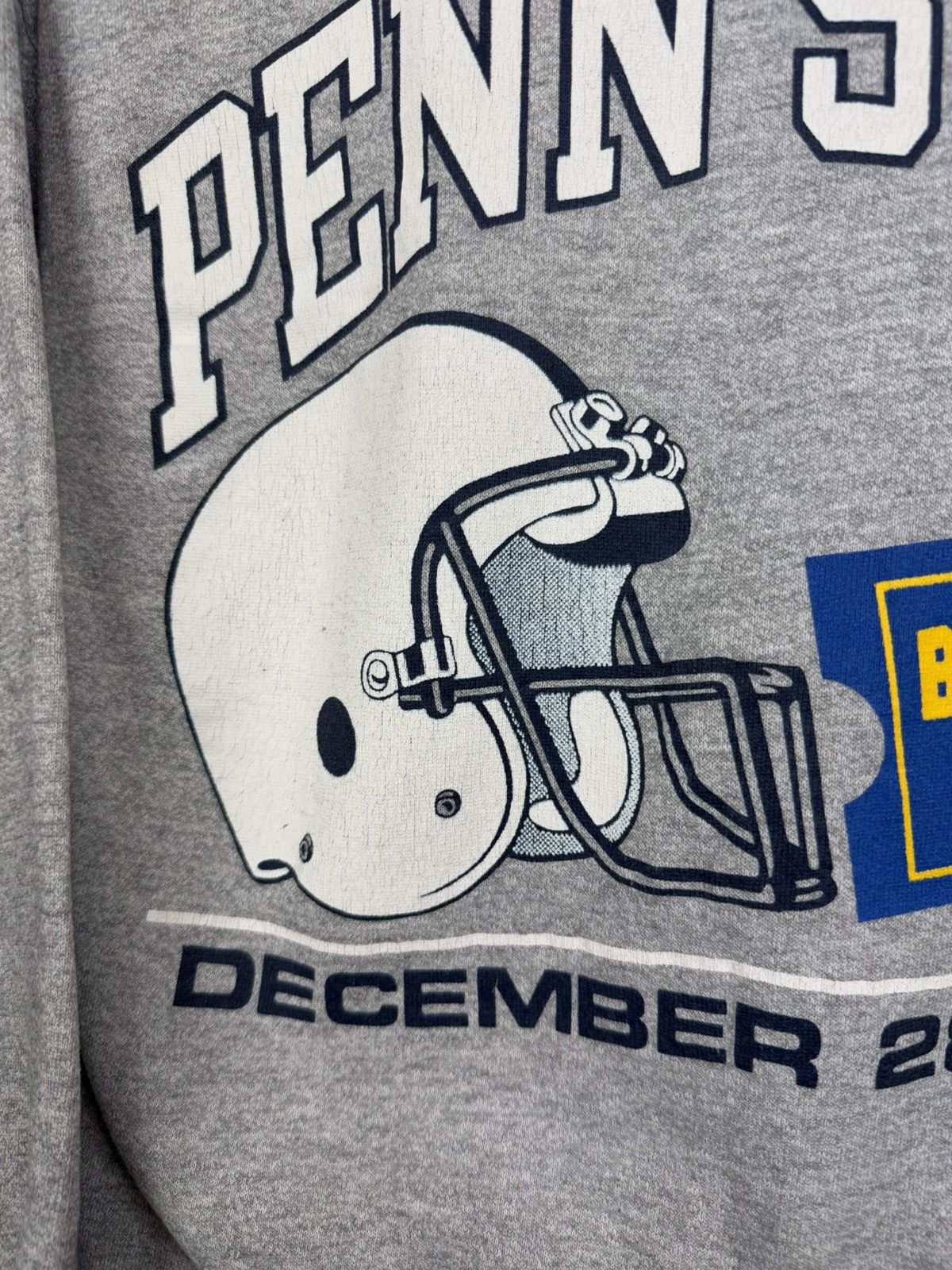 Vintage Vintage 1990's Penn State College Crest Logo Crewneck Size US M / EU 48-50 / 2 - 3 Thumbnail