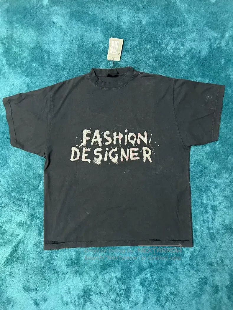 Balenciaga Balenciaga Chest Glitter Colorful Letter Logo Destroyed Sh Size US S / EU 44-46 / 1 - 1 Thumbnail