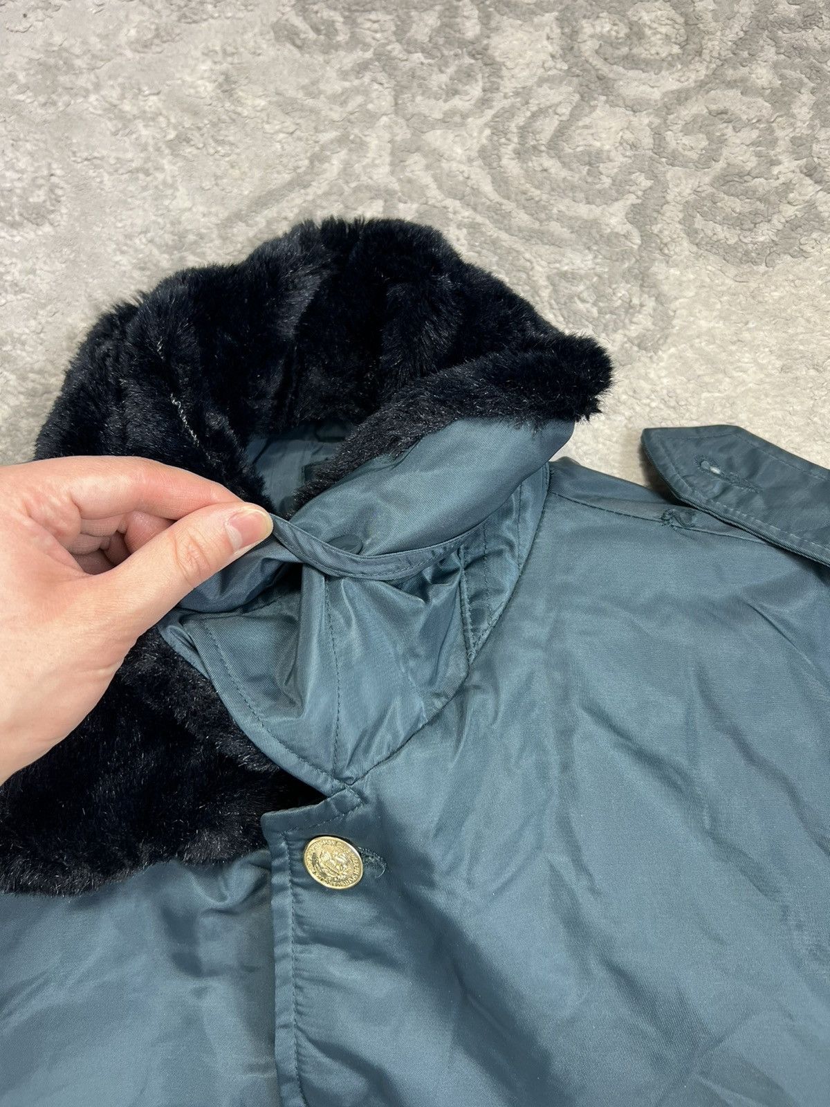 Other Bomber Jacket MIL-J-83472 USA Security Police with Fur Trim Size US XL / EU 56 / 4 - 4 Thumbnail