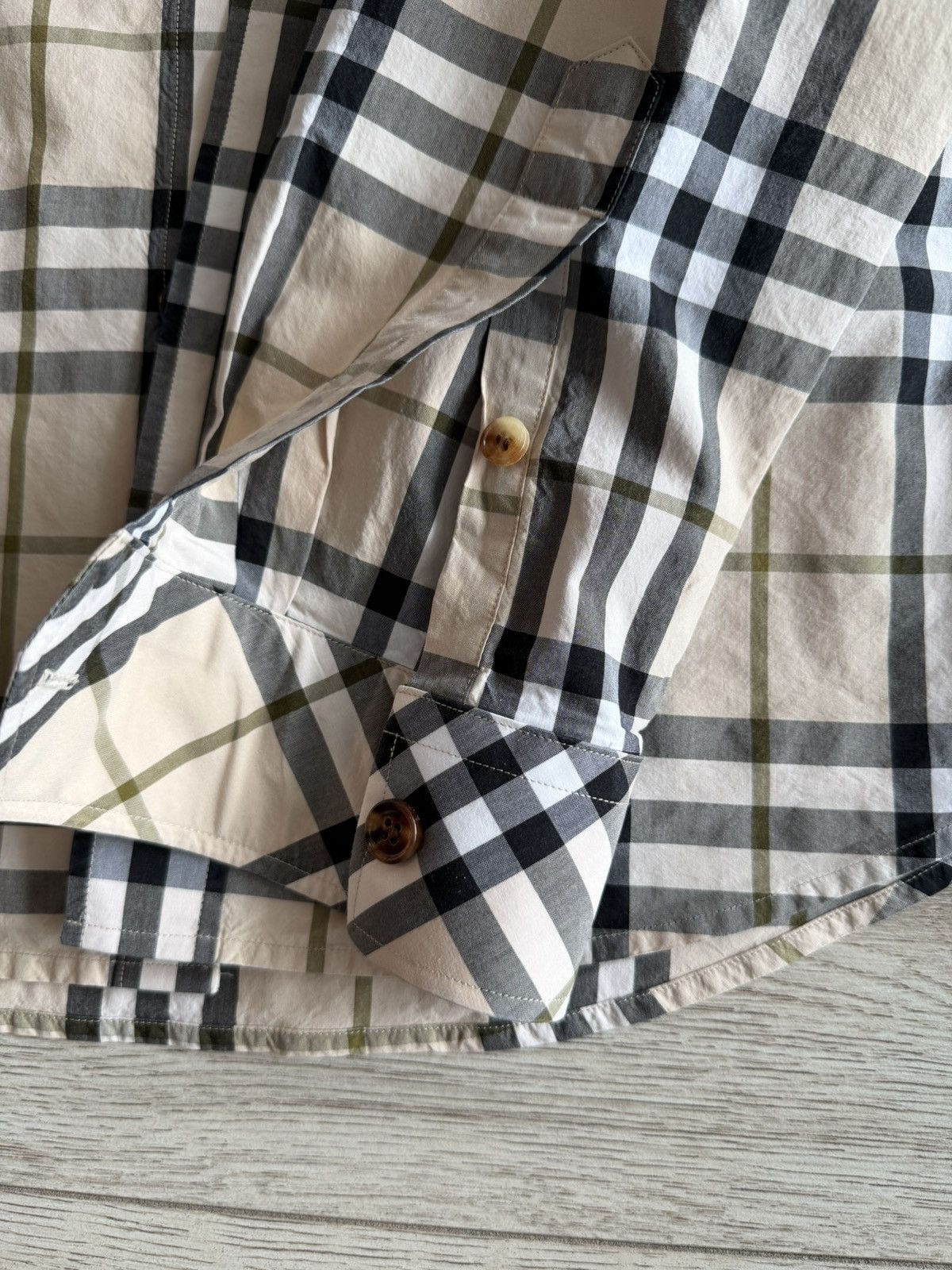 Burberry BURBERRY SHIRT Size US S / EU 44-46 / 1 - 6 Thumbnail