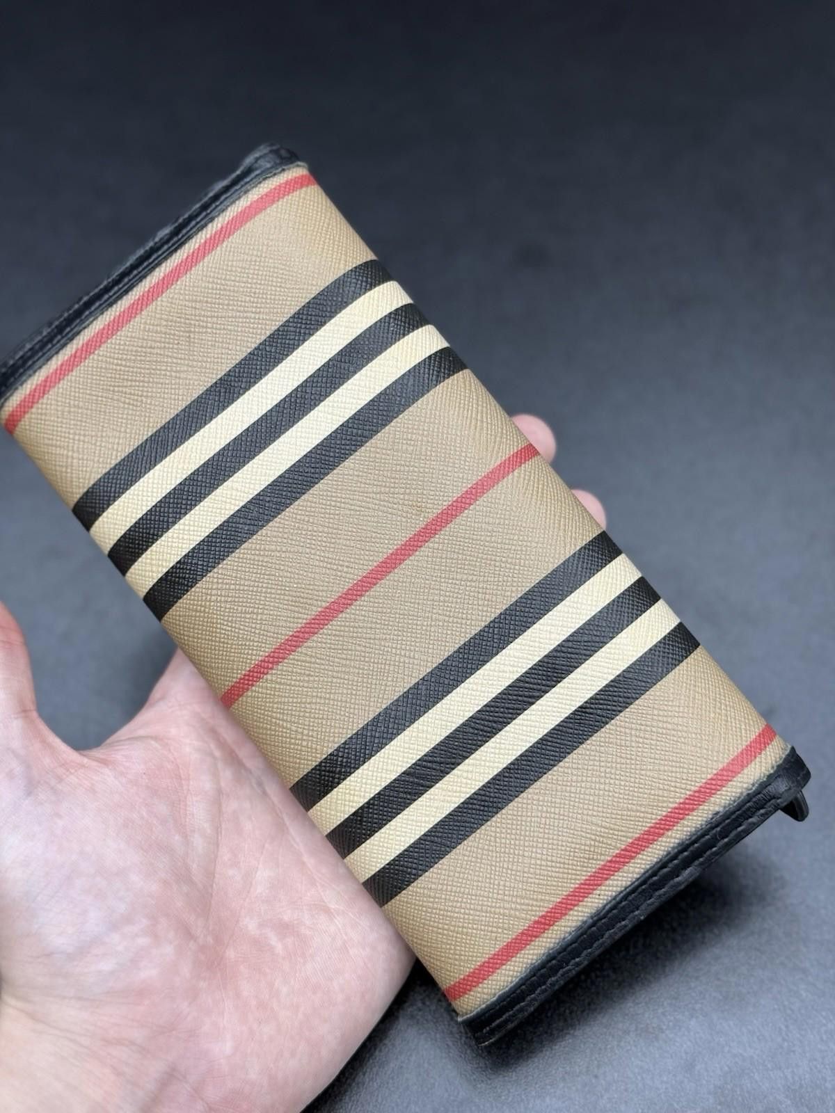 Burberry BURBERRY HALTON STRIPED LOGO CONTINENTAL WALLET CLUTCH Size ONE SIZE - 9 Thumbnail