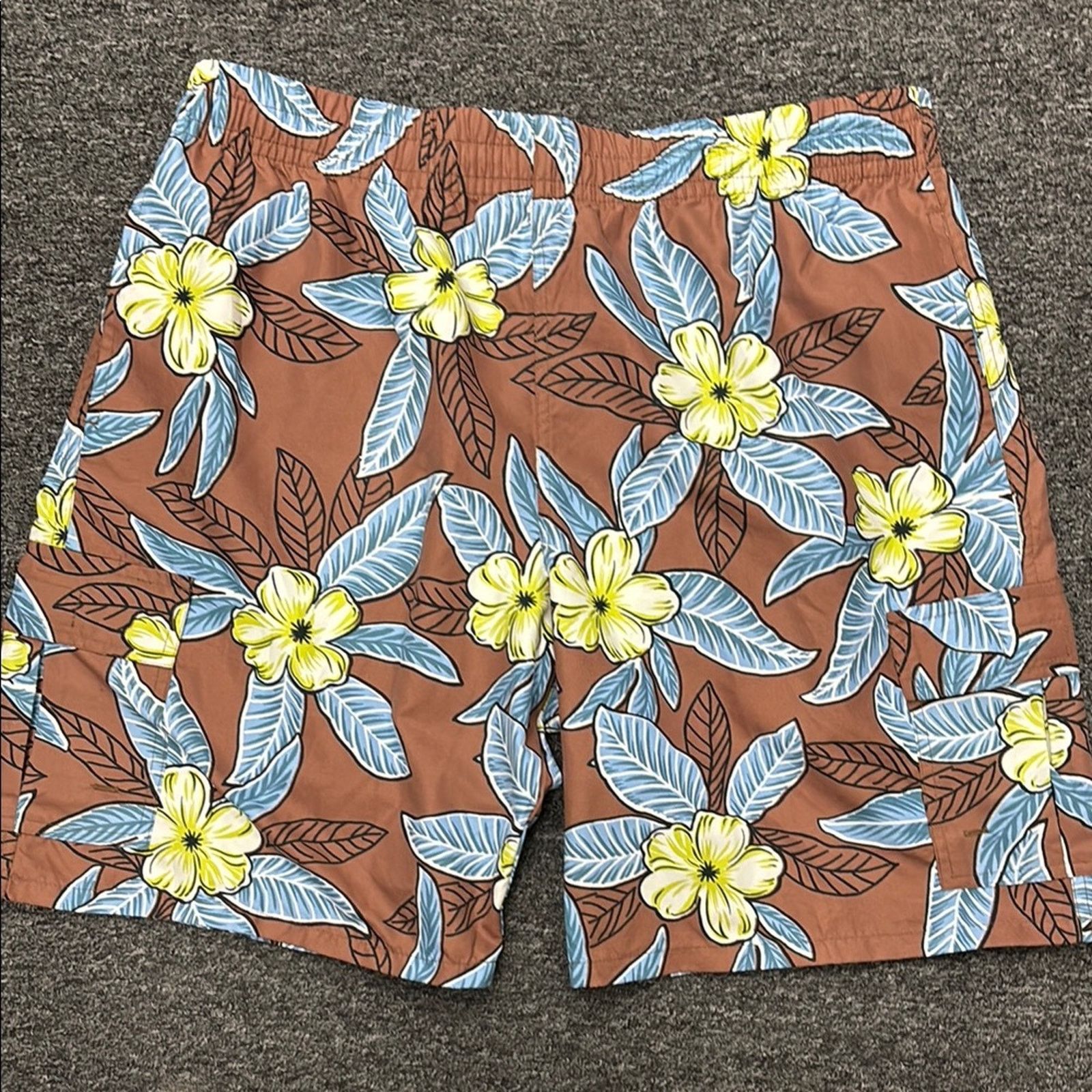Other NWT Kiwi Floral Swim Trunks - Brown and Blue Size XL Size US 40 / EU 56 - 1 Thumbnail