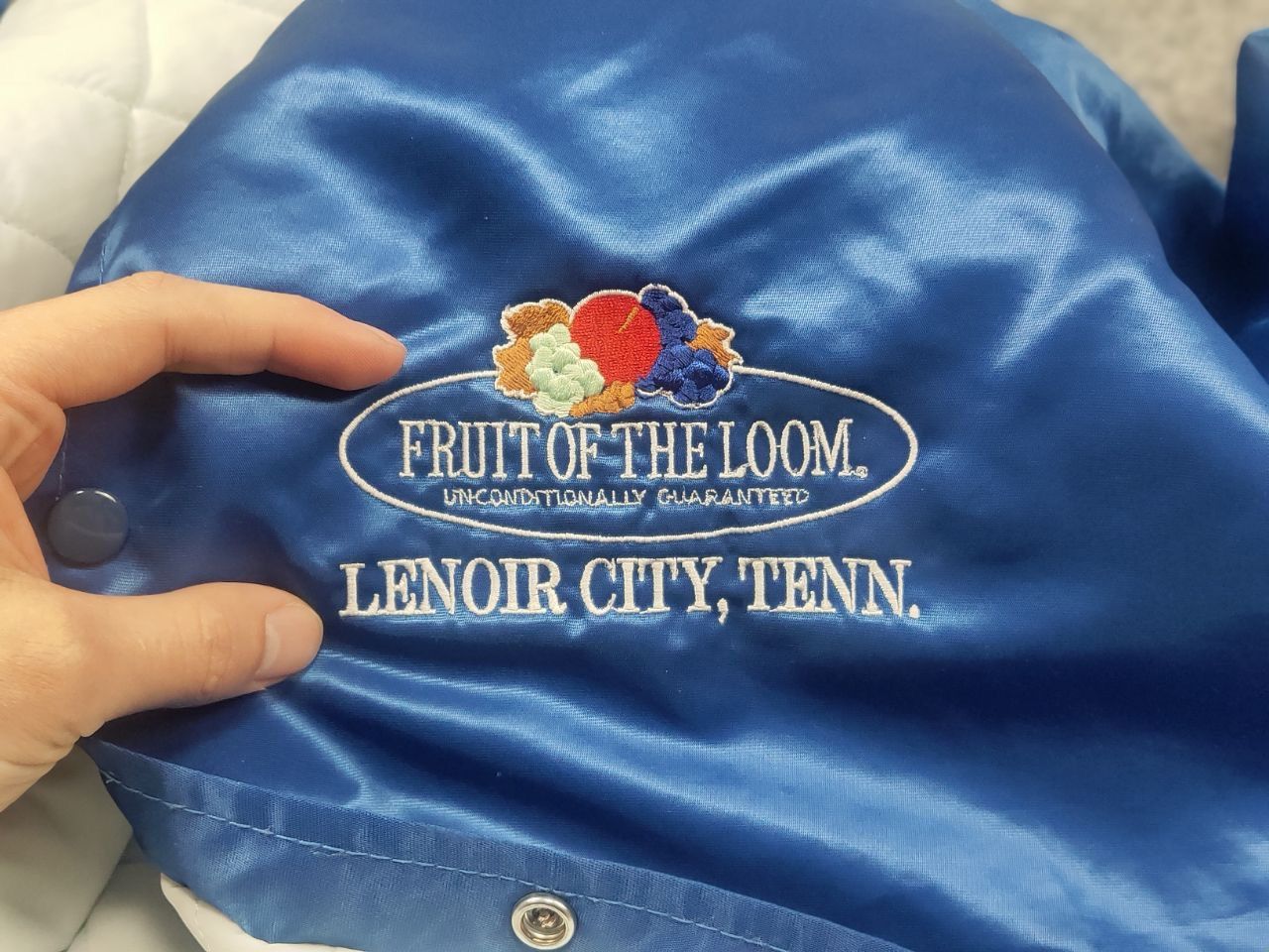 Fruit Of The Loom Vintage 80's Delta Logo Fruit Of The Loom Bomber Jacket Size US XL / EU 56 / 4 - 10 Thumbnail