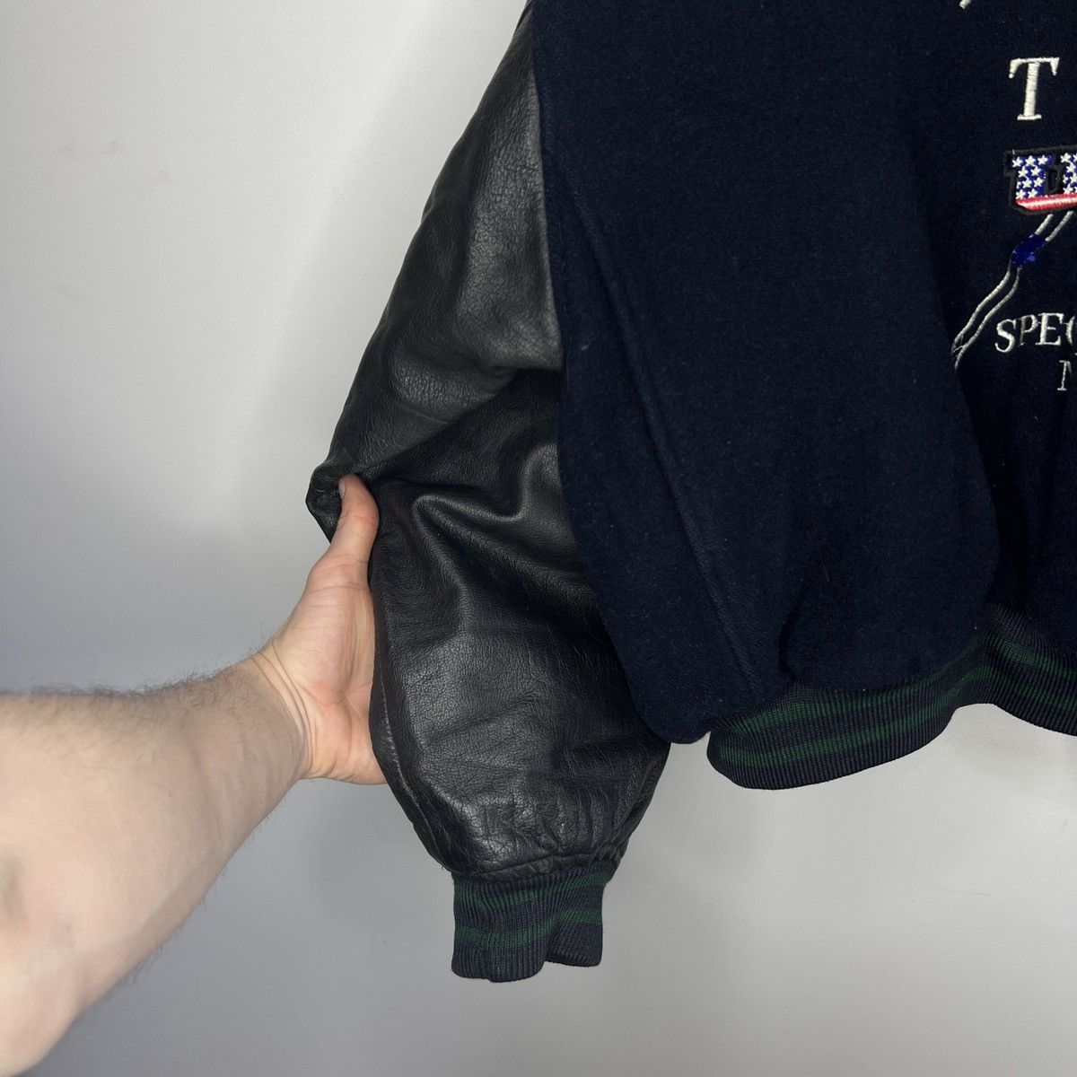 Nautica × Vintage Vintage 80s Nautica G-1 Flight Leather Wool Bomber Jacket Size US L / EU 52-54 / 3 - 11 Thumbnail