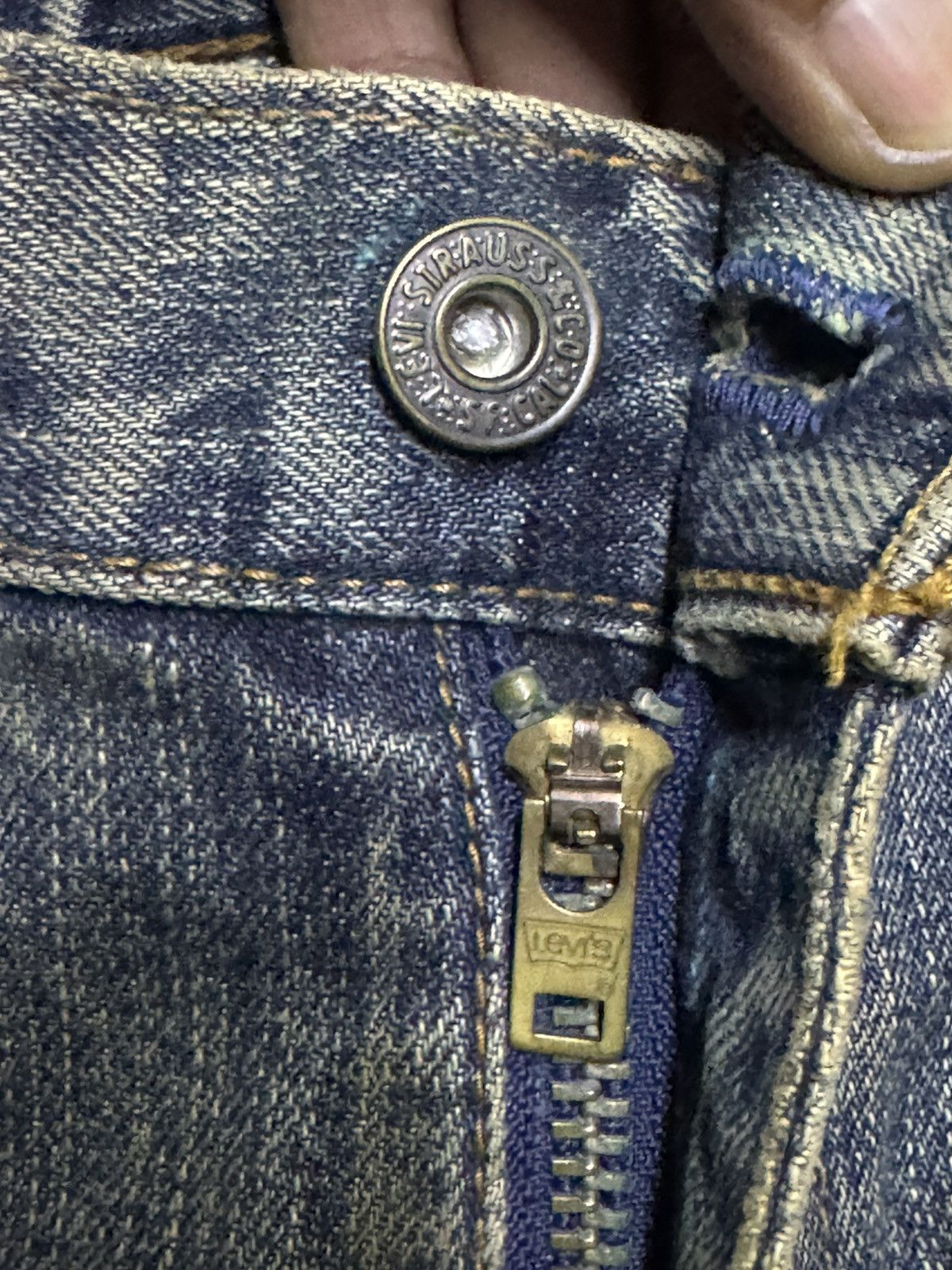 Levi's Vintage Levis 503 Mud Wash Distressed Baggy Jeans Size US 33 - 12 Thumbnail