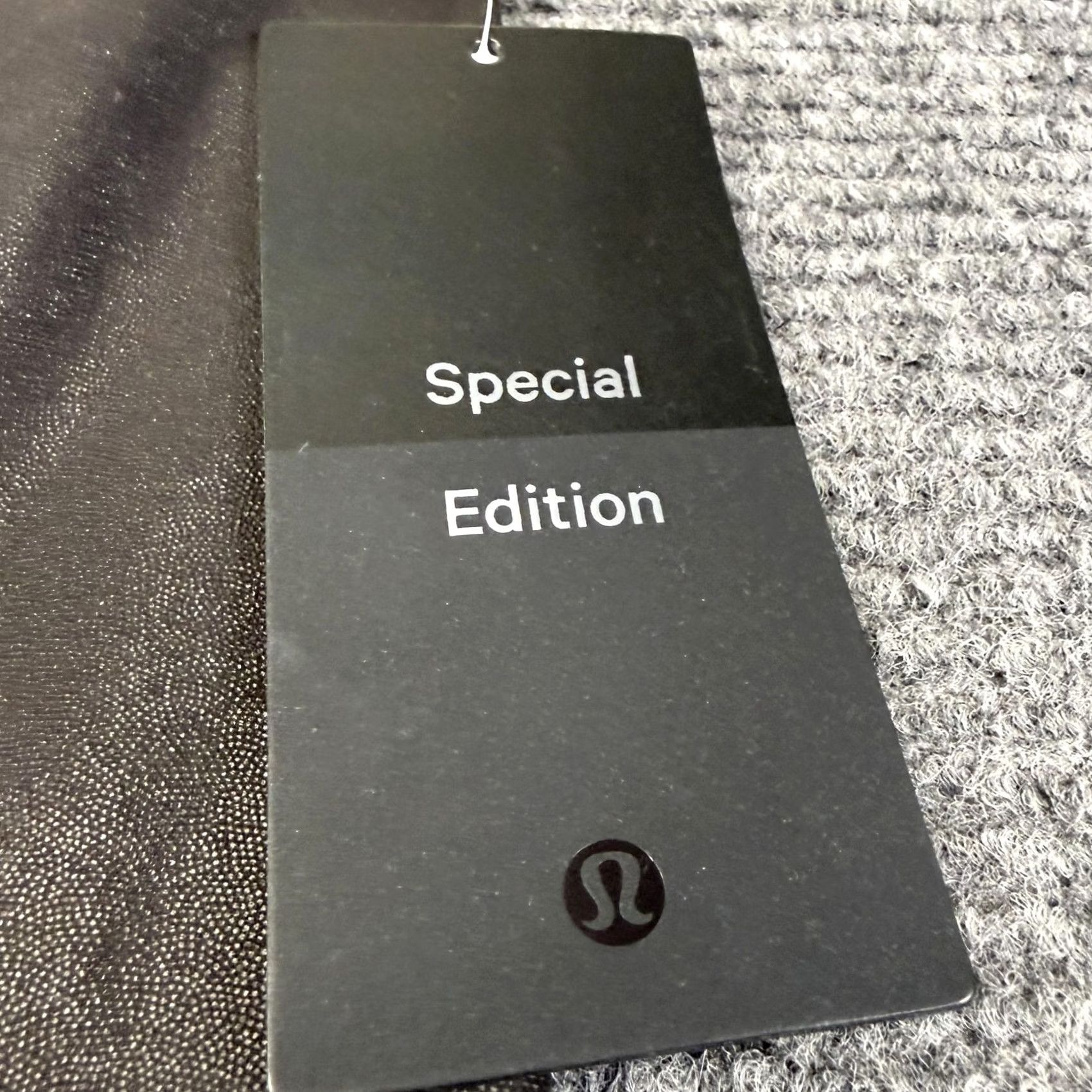 Lululemon Lululemon Leggings Womens Black Wunder Train HR Tight 25 Foil Ankle Yoga Pants 2 Size 26" / US 2 / IT 38 - 4 Thumbnail