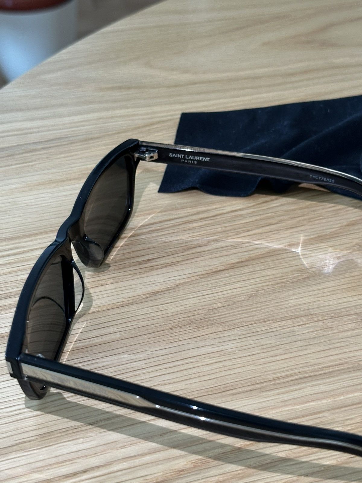 Saint Laurent Paris SAINT LAURENT SL 662 Sunglasses Black Size ONE SIZE - 6 Thumbnail