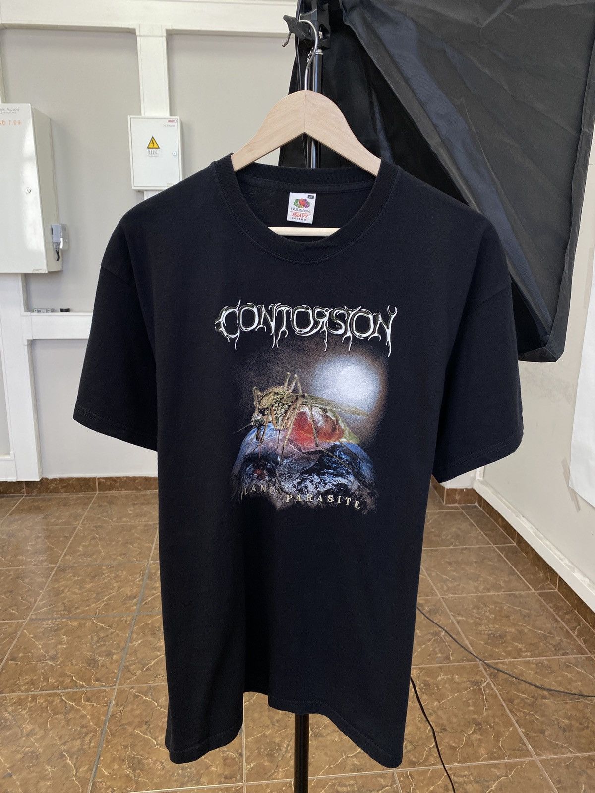 Fruit Of The Loom 🦟 Vintage 90s Contorsion Planet Parasite Mosquito t-shirt Size US XL / EU 56 / 4 - 1 Thumbnail