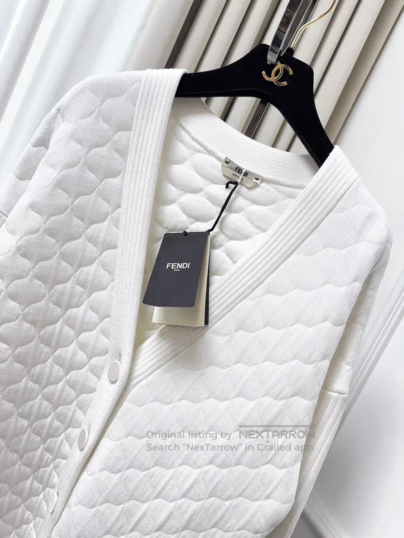 Fendi Fendi White Diamond Pattern Printed Oversized Knitted Jack Size XS / US 0-2 / IT 36-38 - 3 Thumbnail