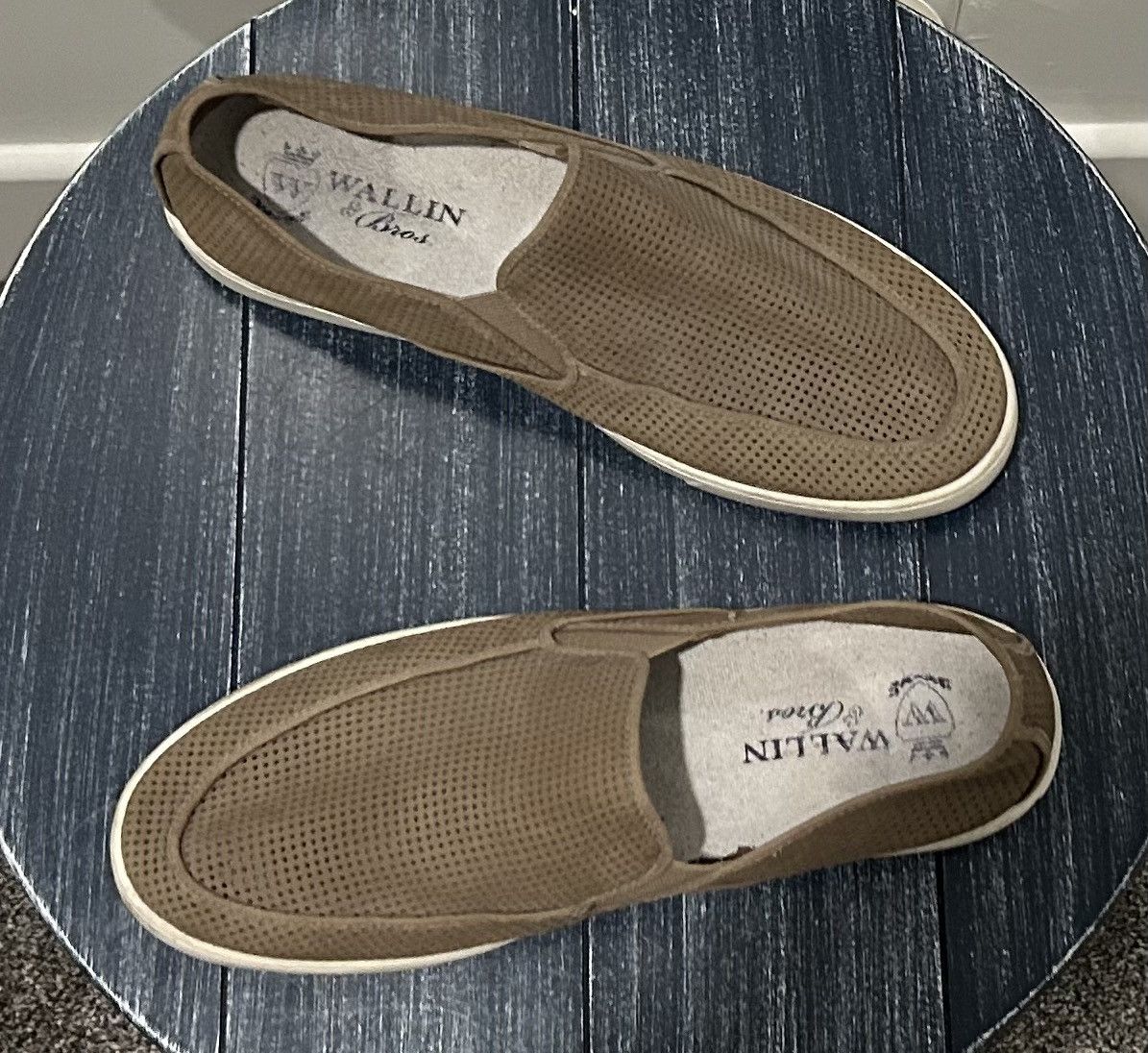 Wallin and bros slippers sales