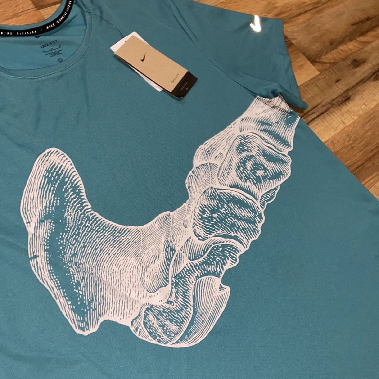 Nike Nike skeleton bone swoosh UPF 40+ short sleeve Size US M / EU 48-50 / 2 - 3 Thumbnail