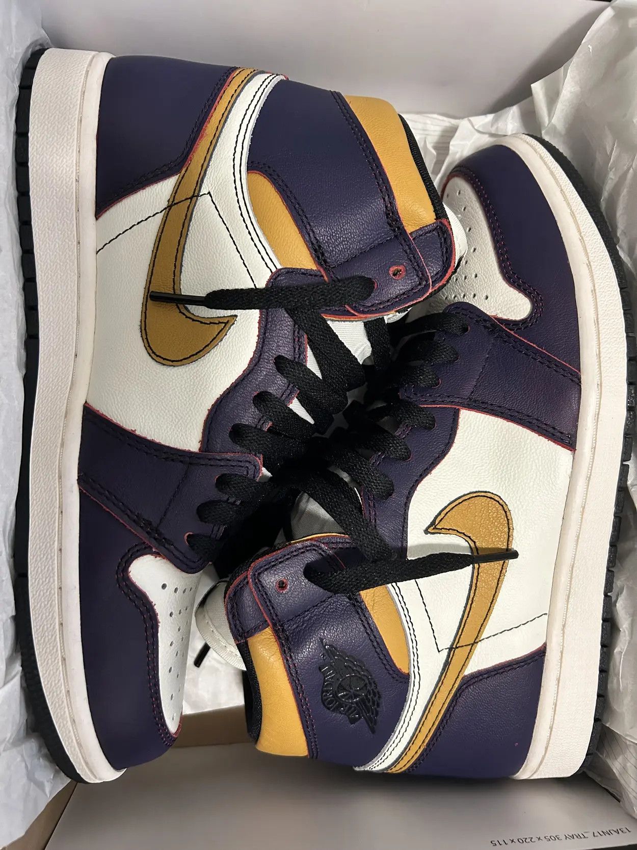 Nike Nike Air Jordan 1 Retro High 'LA to Chicago’ Size US 8 / EU 41 - 1 Thumbnail