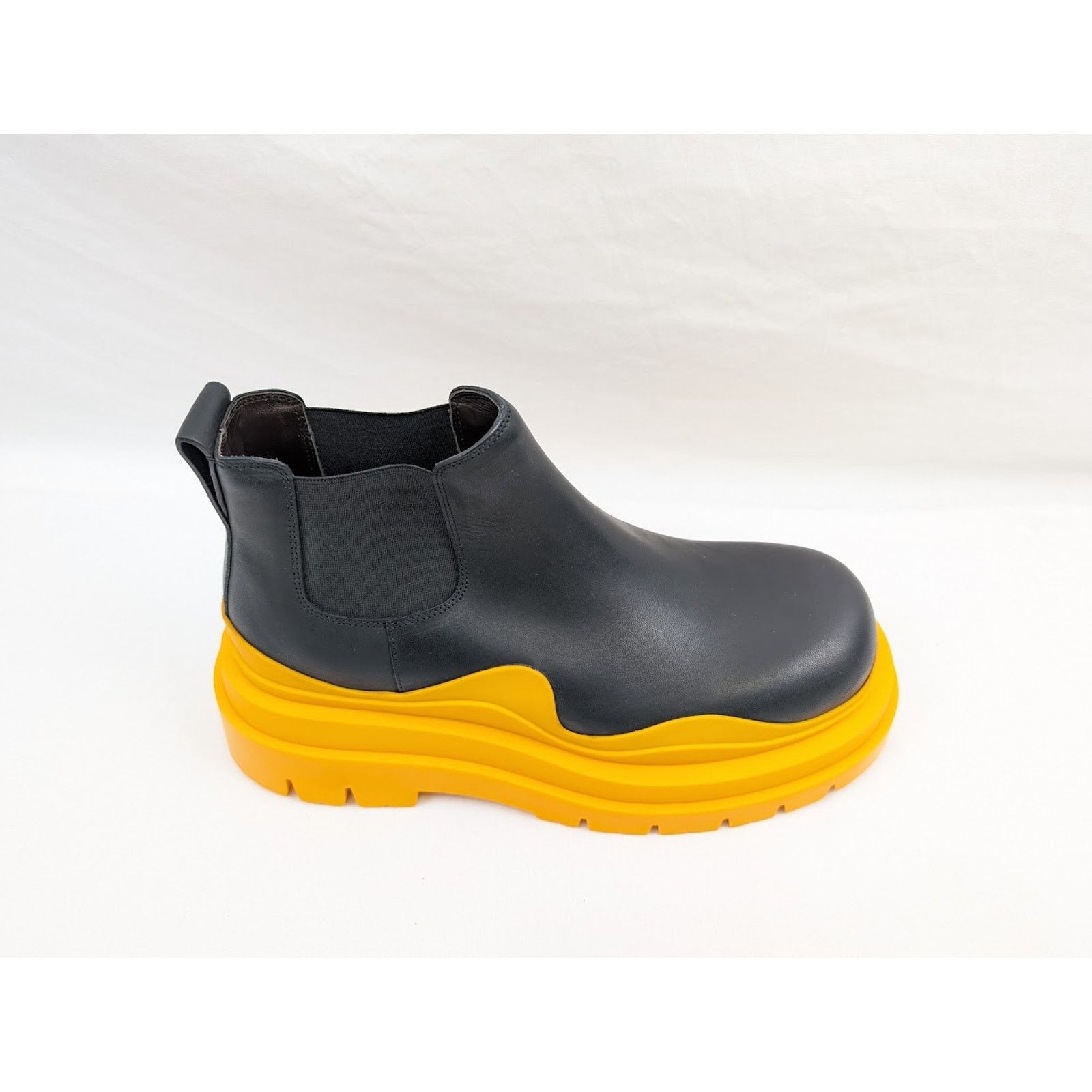 Bottega Veneta o1rshd1 Military Calf Tire Boots in Black Size US 12.5 / EU 45-46 - 3 Thumbnail