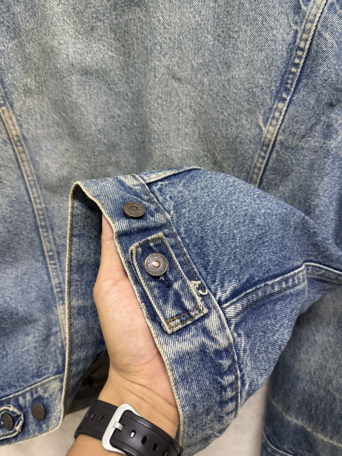 Levi's Vintage Levis Men’s 70506-0216 Denim Trucker Jacket Size US S / EU 44-46 / 1 - 8 Thumbnail