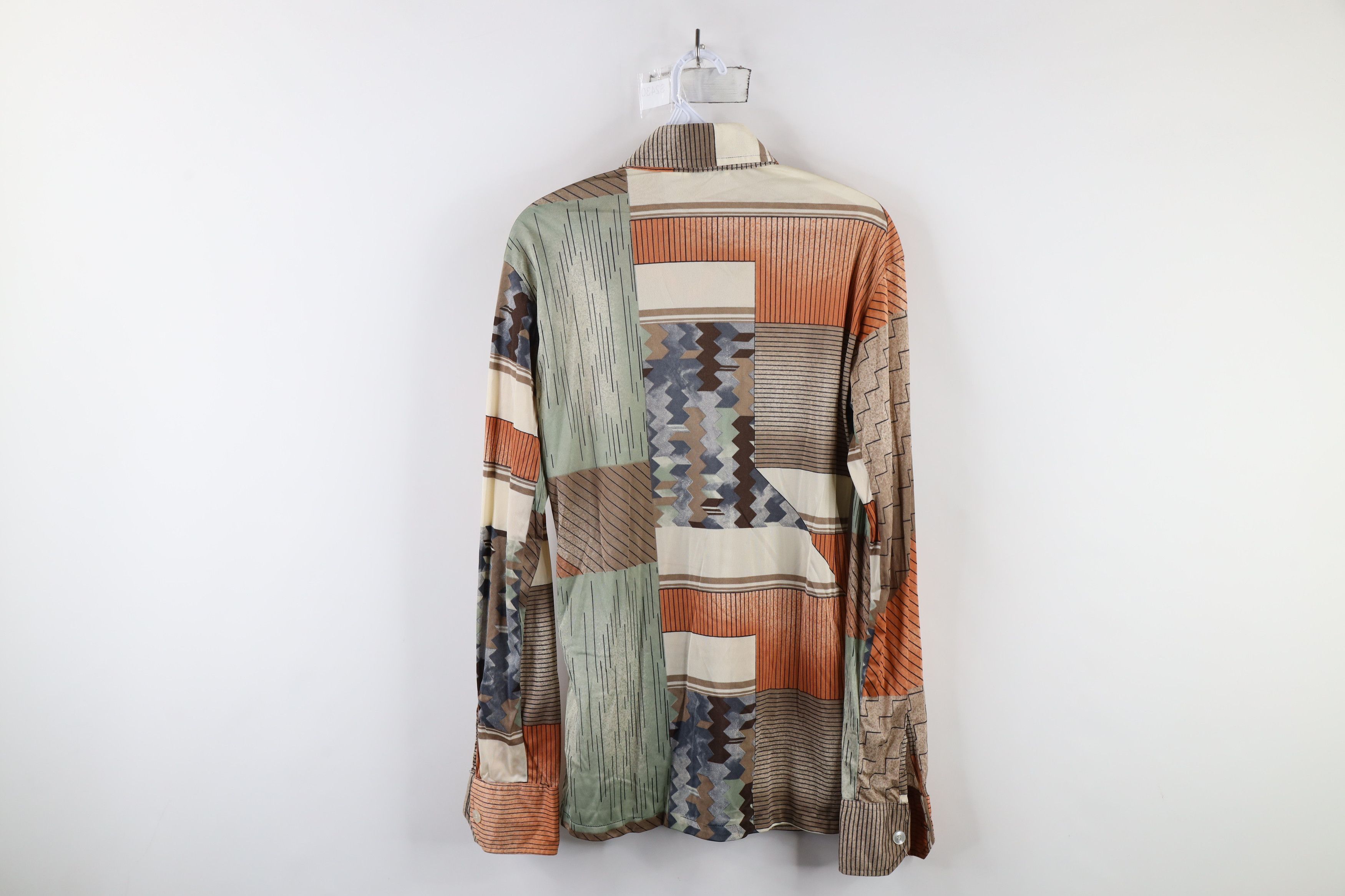 Vintage Vintage 70s Streetwear Geometric Knit Button Shirt USA Size US M / EU 48-50 / 2 - 12 Thumbnail