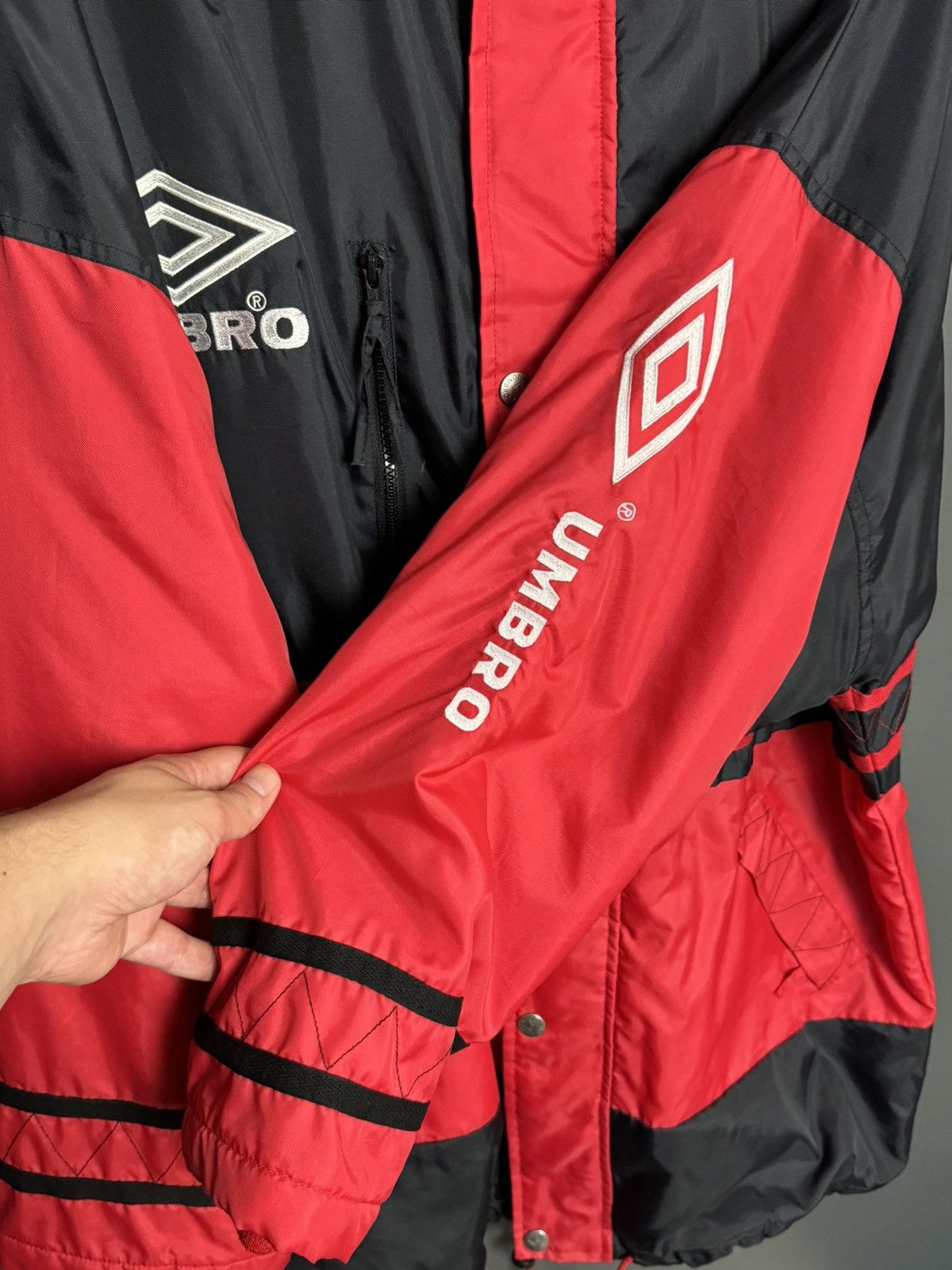 Umbro Vintage Manchester United Sharp Training Football Jacket Size US L / EU 52-54 / 3 - 5 Thumbnail