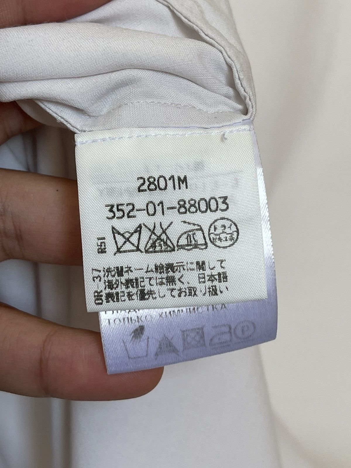 Ann Demeulemeester Ann Demeulemeester White Rayon Pocket Button Shirt Mainline Size US M / EU 48-50 / 2 - 9 Thumbnail