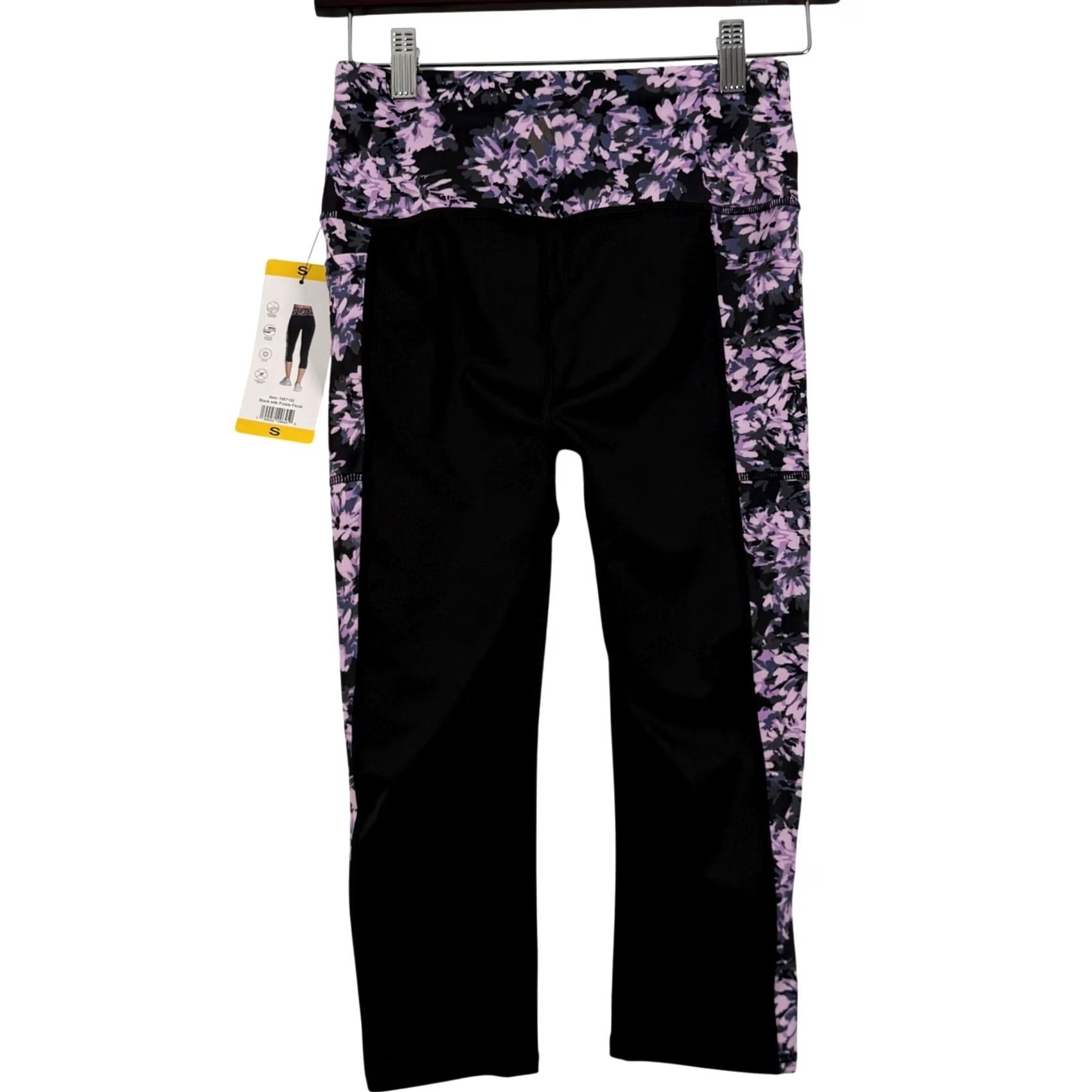 SKECHERS Skechers GO WALK Capri Leggings Black Purple Floral Pockets Yoga Gym Fitness Women S Capris Size 28" / US 6 / IT 42 - 2 Thumbnail