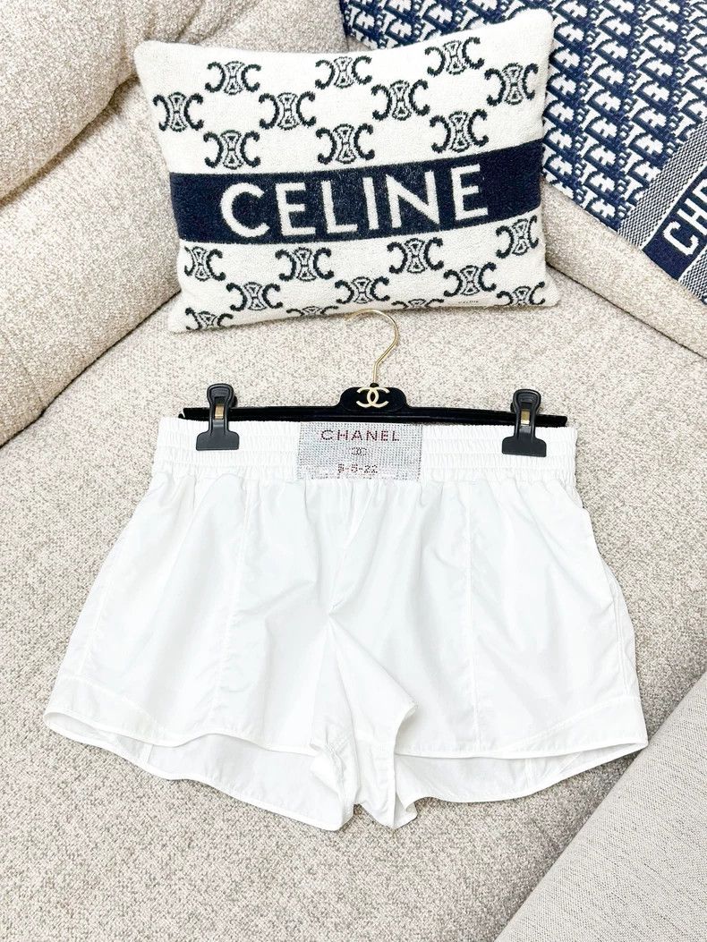 Chanel Chanel Rhinestone letter logo shorts Size 24" / US 00 / IT 34 - 1 Thumbnail