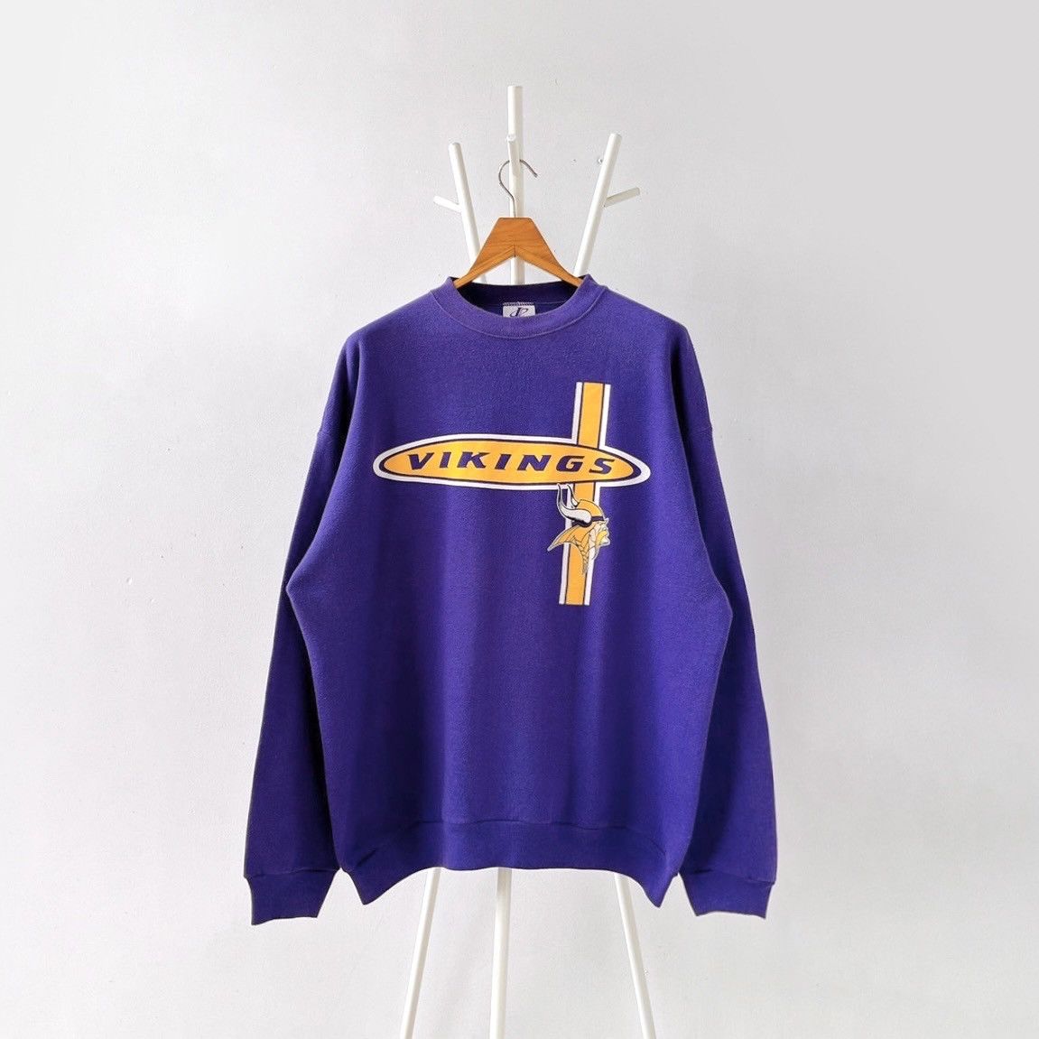 Vintage 90s Minnesota Vikings NFL sweatshirt/ XL Size US XL / EU 56 / 4 - 1 Thumbnail