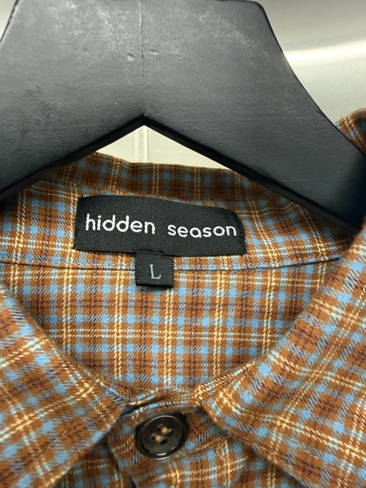Other Hidden season Size US L / EU 52-54 / 3 - 3 Thumbnail