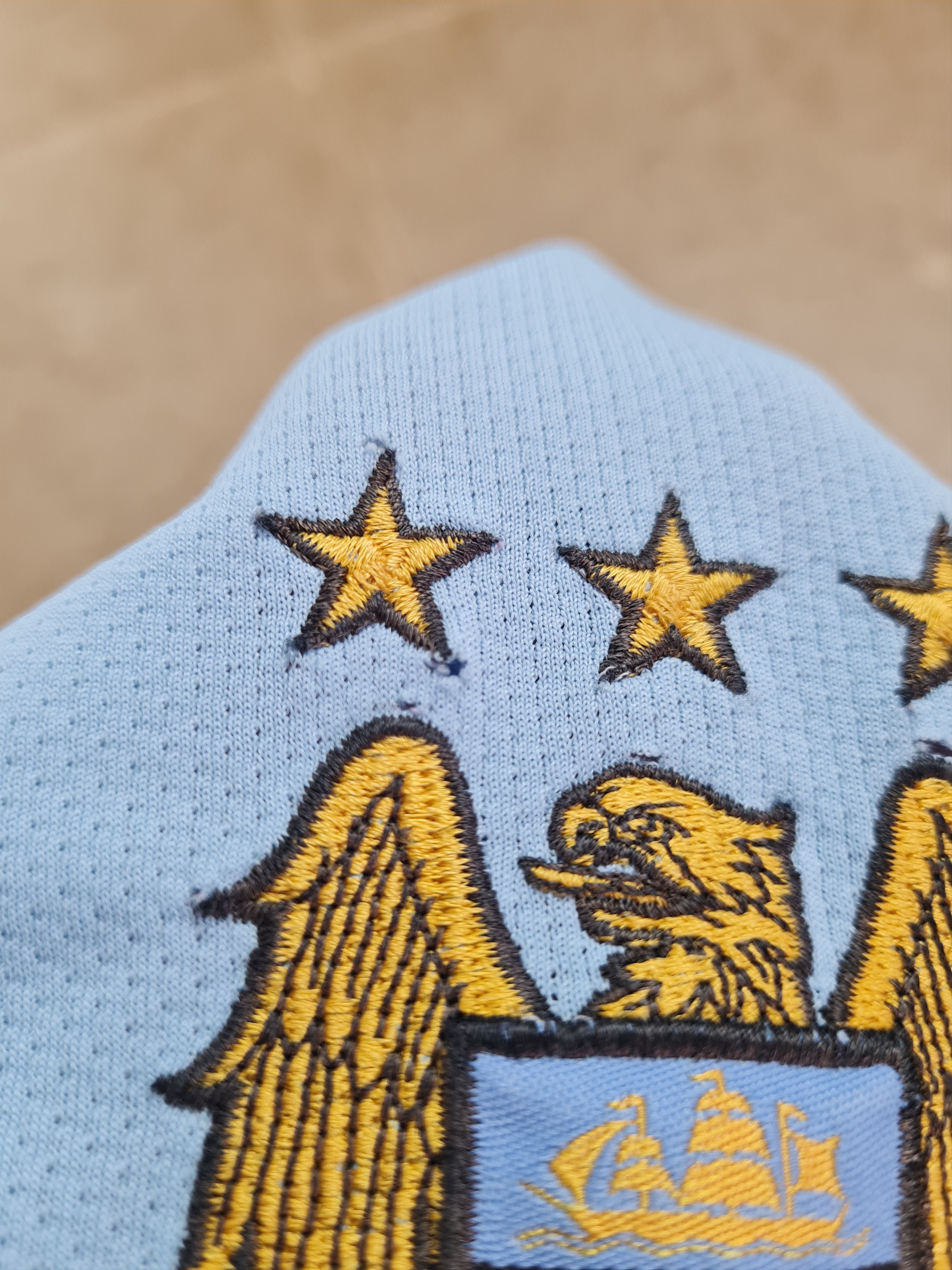 Le Coq Sportif Manchester City 08/09 #2 Richards Le Coq Sportif Thomas Cook Size US XL / EU 56 / 4 - 17 Thumbnail