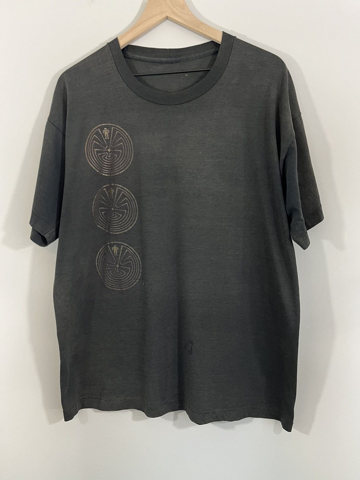 Vintage Single Stitch Alien Crop Circle Faded Thrashed Tee Size US XL / EU 56 / 4 - 1 Thumbnail