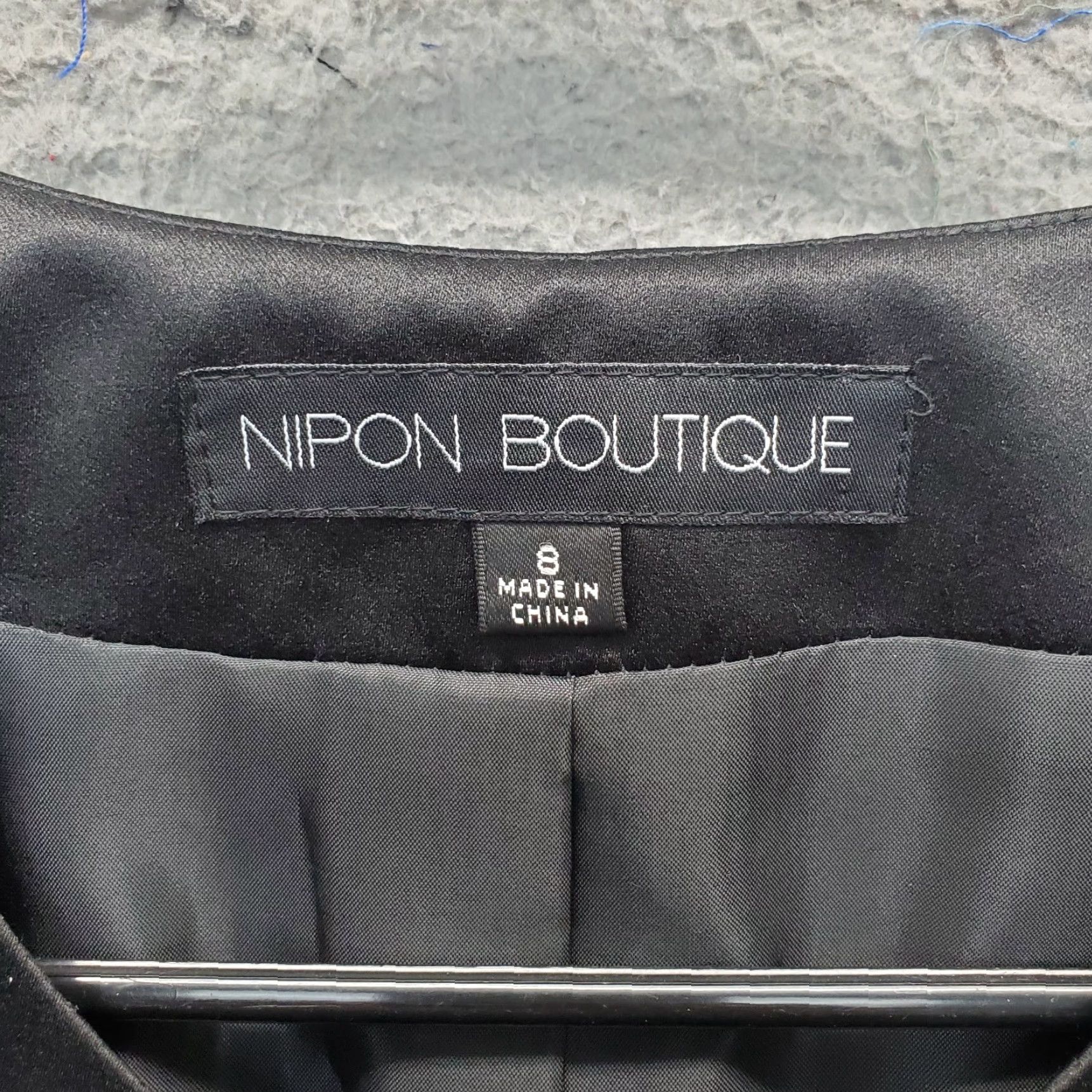 Vintage Nipon Boutique Blazer Jacket Womens 8 Black V-Neck Single Button Front Blazer Womens Size 8 Black 90s Vintage NWT Mens Womens Boys Girls Size M / US 6-8 / IT 42-44 - 7 Thumbnail
