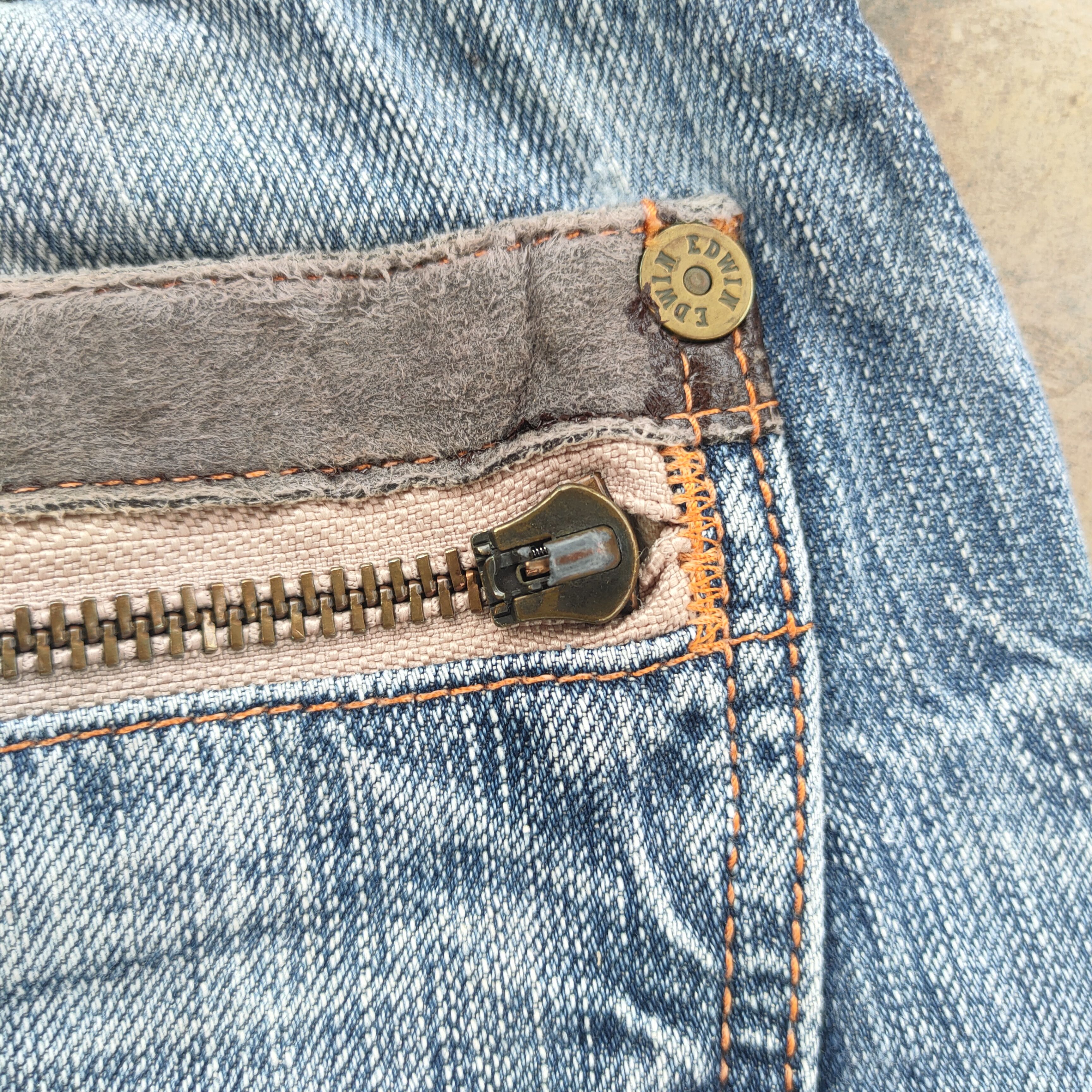 Edwin VINTAGE EDWIN FLARE DISTRESSED DENIM JEANS PANTS Size US 32 / EU 48 - 13 Thumbnail