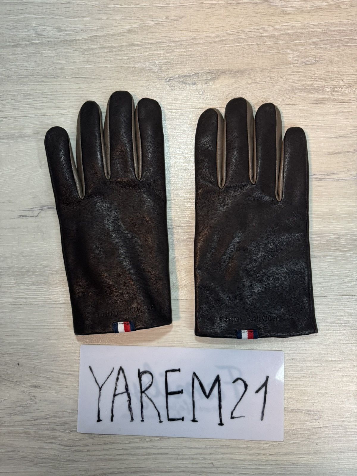 Tommy Hilfiger Tommy Hilfiger gloves Size ONE SIZE - 1 Thumbnail