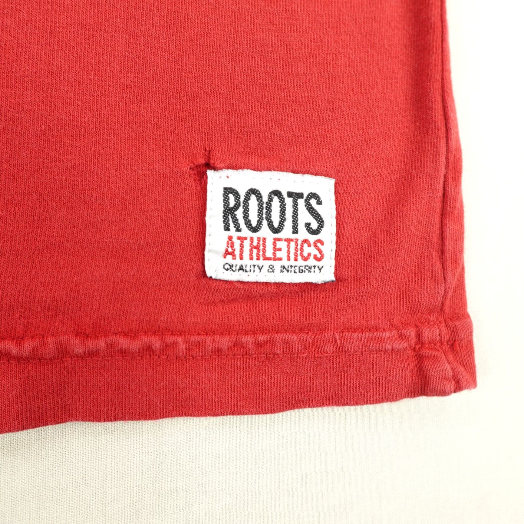 Roots VINTAGE Roots Athletics Shirt Mens Medium Red Long Sleeve Canada Logo Graphic Print 90s Outdoor Mens Size US M / EU 48-50 / 2 - 4 Thumbnail