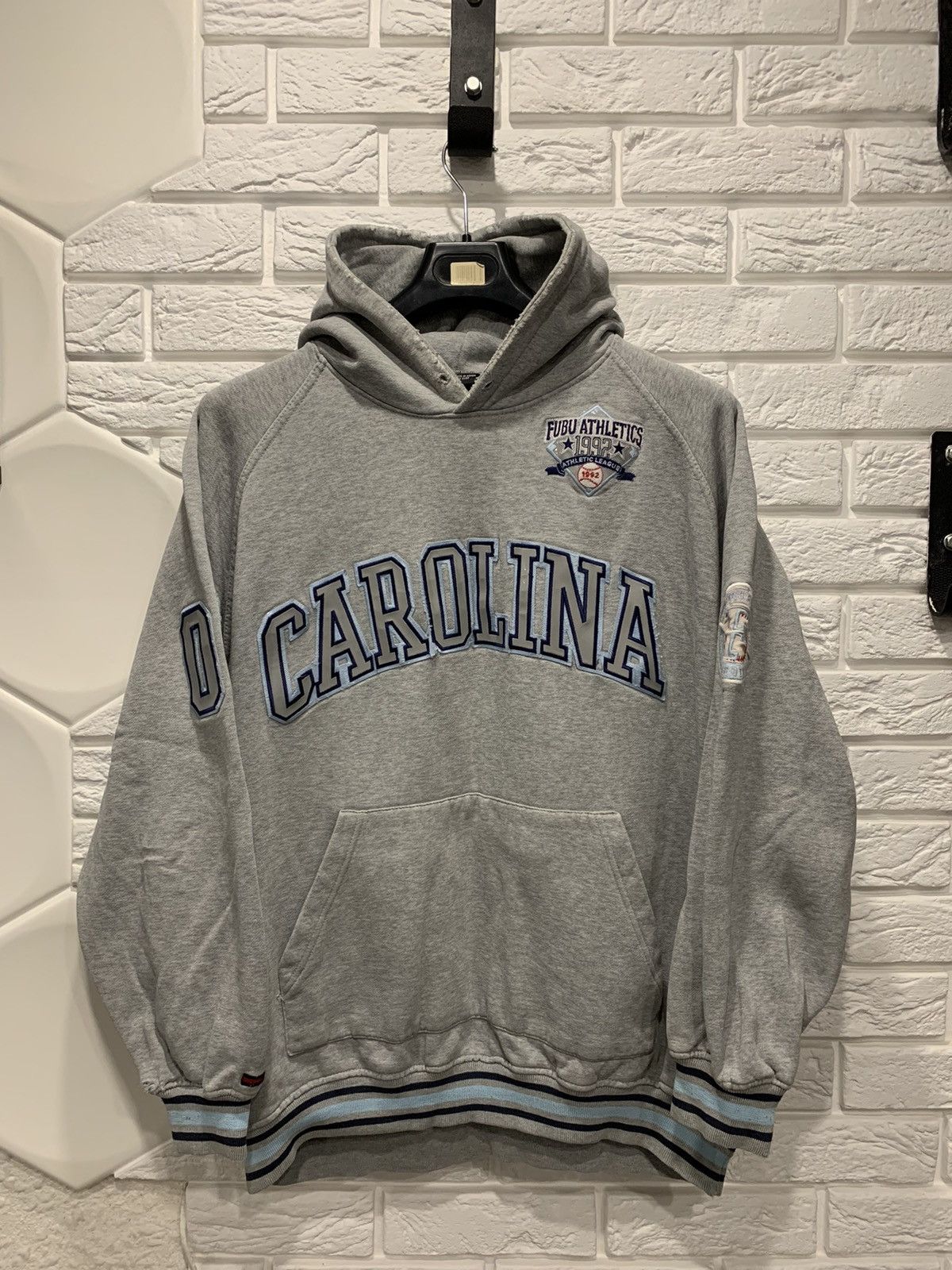 Fubu × Vintage Vintage Fubu Baggy Hoodie Spell Out Logo Carolina Y2K USA Size US XL / EU 56 / 4 - 1 Thumbnail
