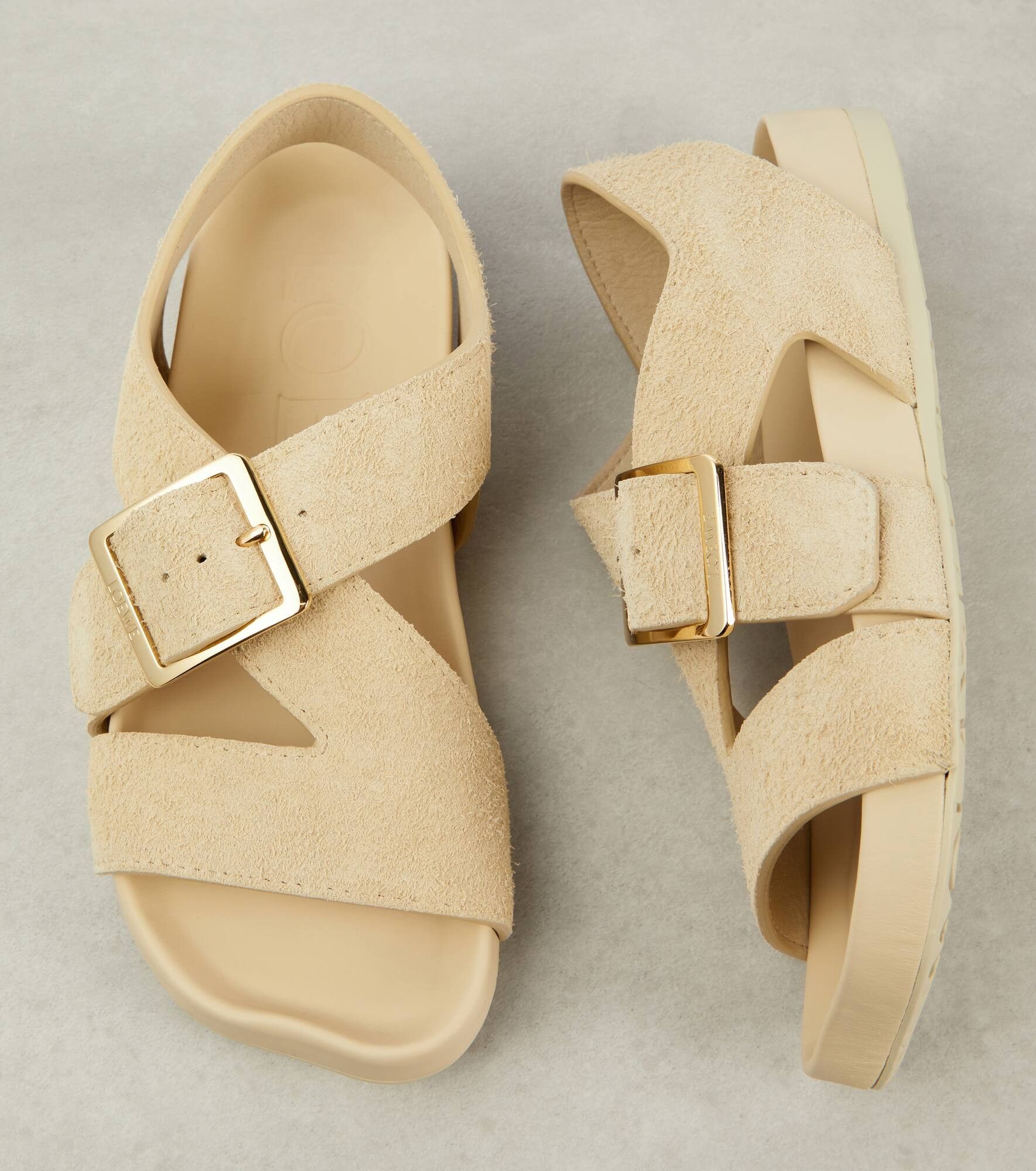 Loewe o1in1g0426 Ease Buckle Sandals in Oat Milk Size US 8 / IT 38 - 6 Thumbnail