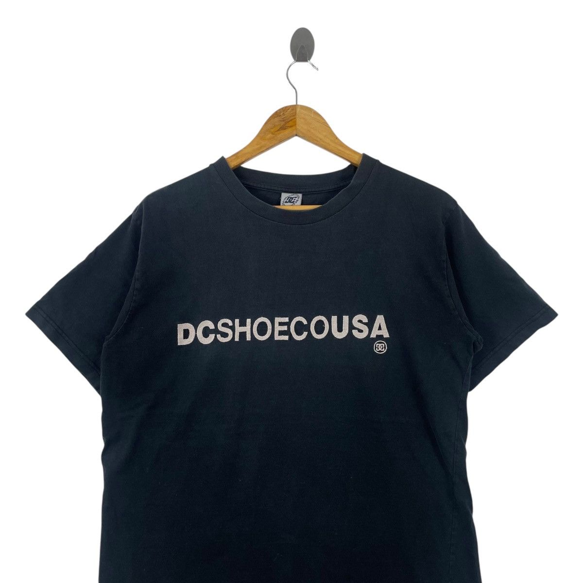 Japanese Brand × Vintage Vintage DCSHOE Usa Skateboarding Tshirt Size US XL / EU 56 / 4 - 2 Thumbnail