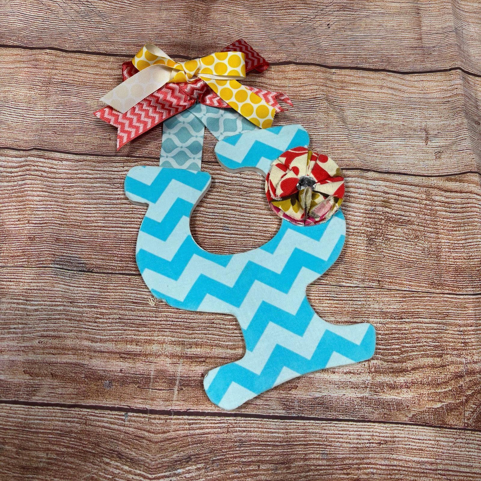 Other Chevron Patterned Wall Decor with Bow Accent Size ONE SIZE - 1 Thumbnail