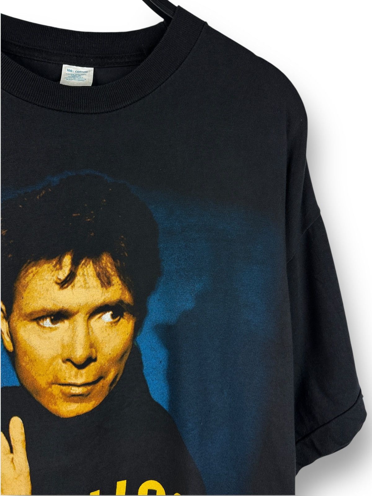 Band Tees Vintage 1992 Cliff Richard Access All Areas Tour T-Shirt Size US XL / EU 56 / 4 - 3 Thumbnail