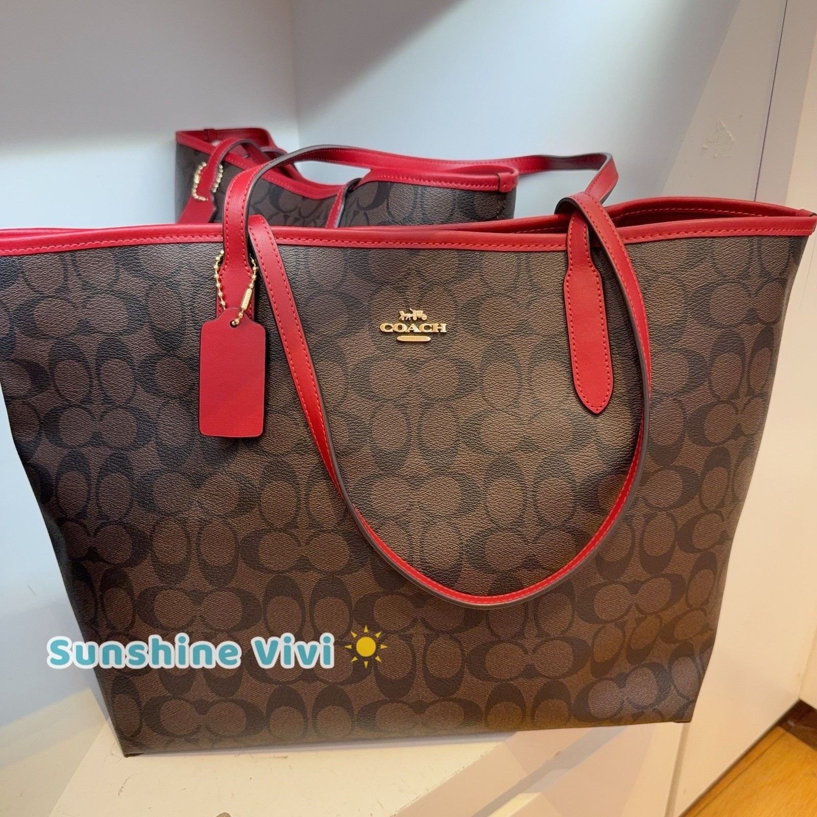 Coach NWT Coach City Tote Signature Canvas 5696, 1941 Red | Grailed