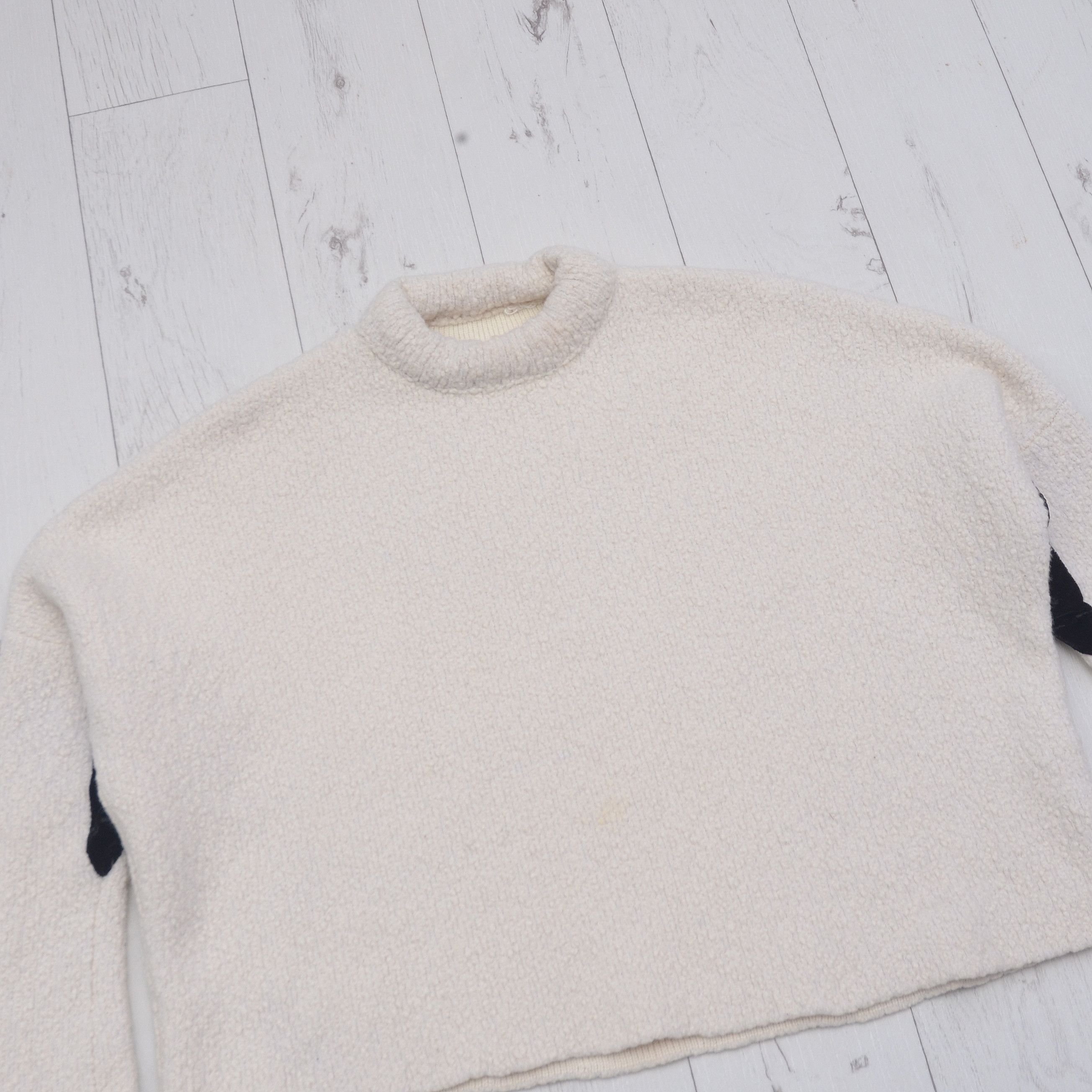 Victoria Beckham Victoria Beckham Extra Long Sleeved Boucle Knit Wool Sweater Size M / US 6-8 / IT 42-44 - 2 Thumbnail