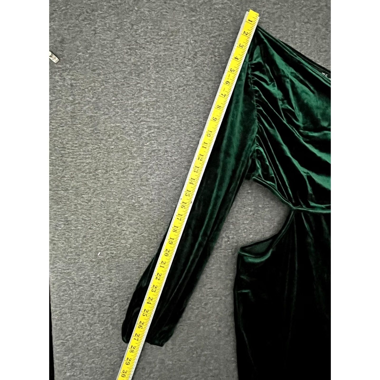 Vintage Simplee Hunter Green Velour One Shoulder Cutout Mini Dress M Women) Size M / US 6-8 / IT 42-44 - 5 Thumbnail