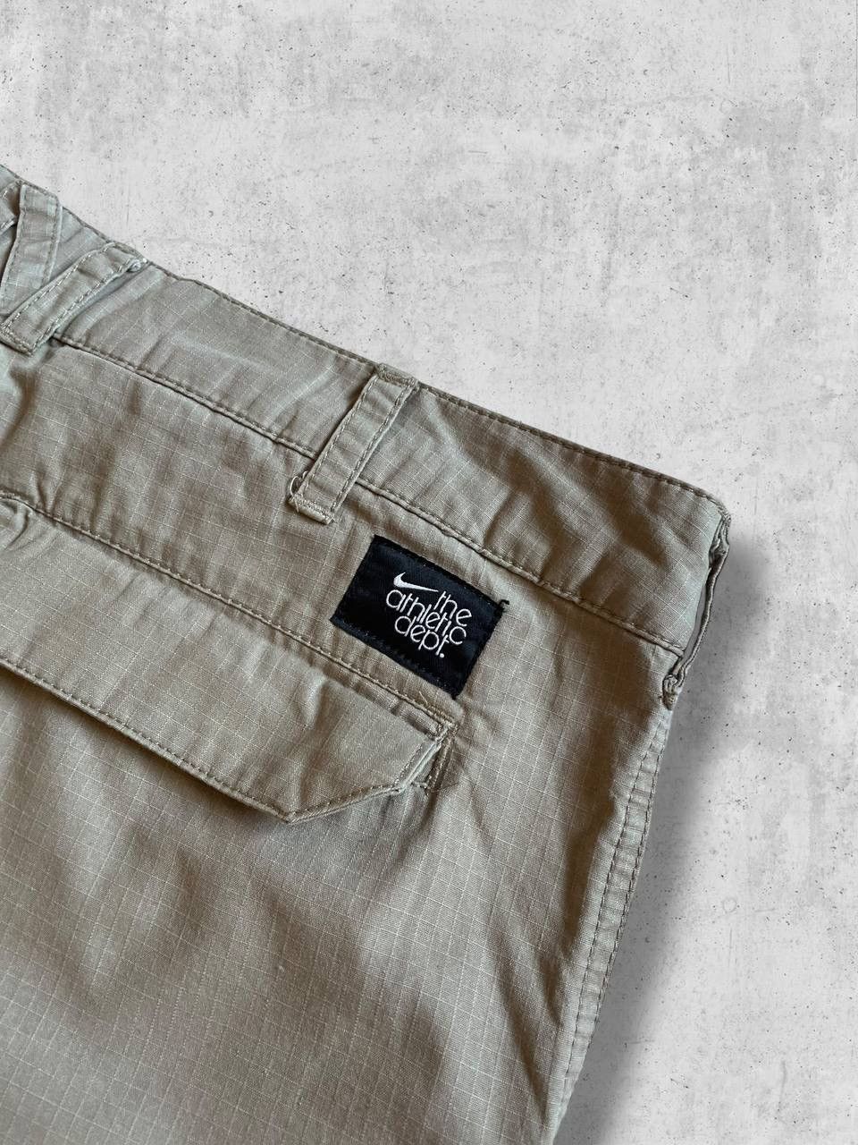 Nike × Vintage Nike vintage cargo Embroidered Logo Swoosh shorts Size US 34 / EU 50 - 4 Thumbnail