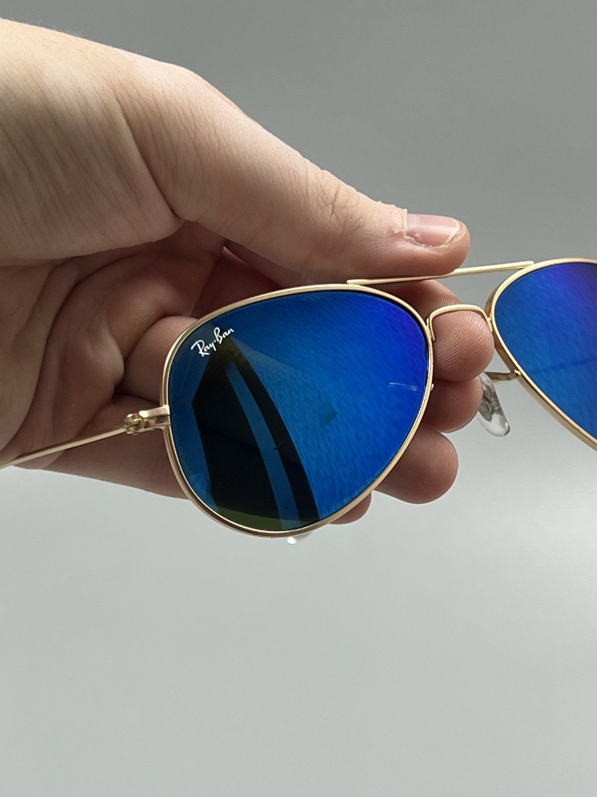 RayBan RayBan Gold Frame Chameleon Aviator Sunglasses (Y0547) Size ONE SIZE - 2 Thumbnail