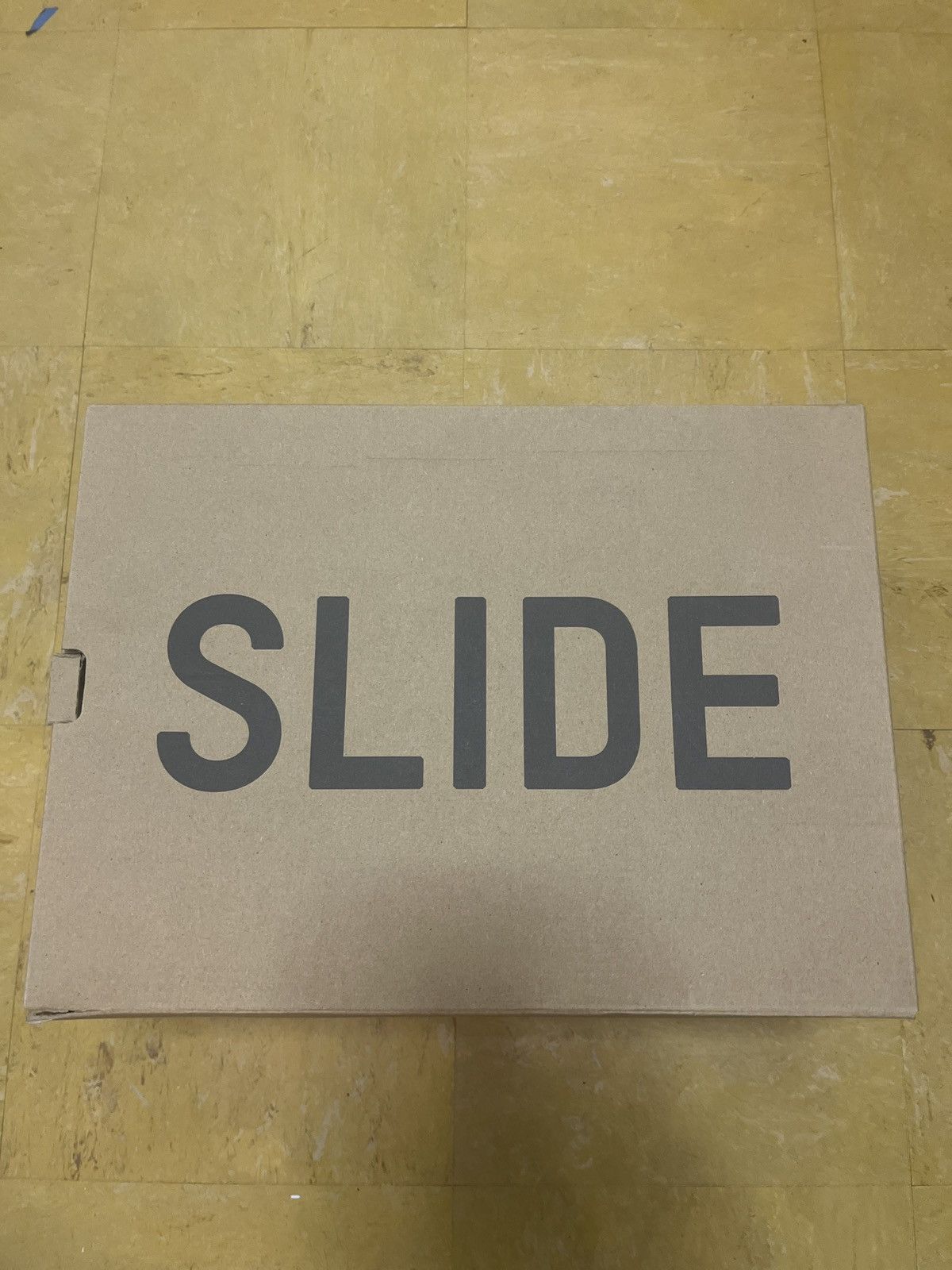 Yeezy Yeezy Salt Slides Size US 11 / EU 44 - 5 Thumbnail