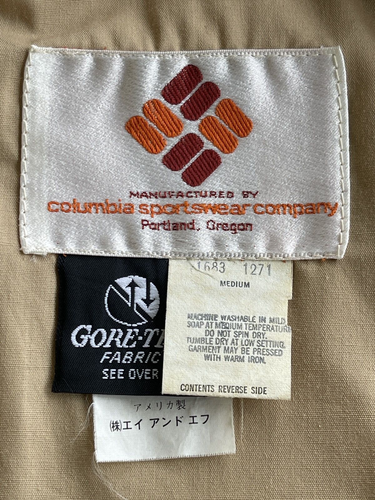 Columbia Vintage Columbia Hooded Goretex Fabric USA Size US M / EU 48-50 / 2 - 15 Thumbnail
