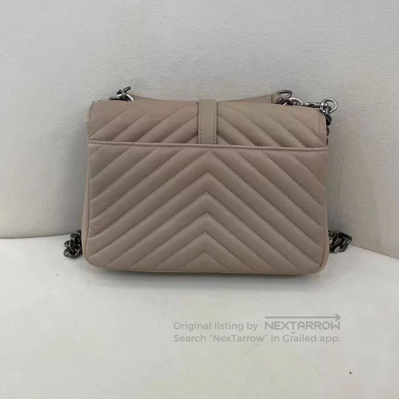 Yves Saint Laurent YSL V. Size ONE SIZE - 2 Thumbnail