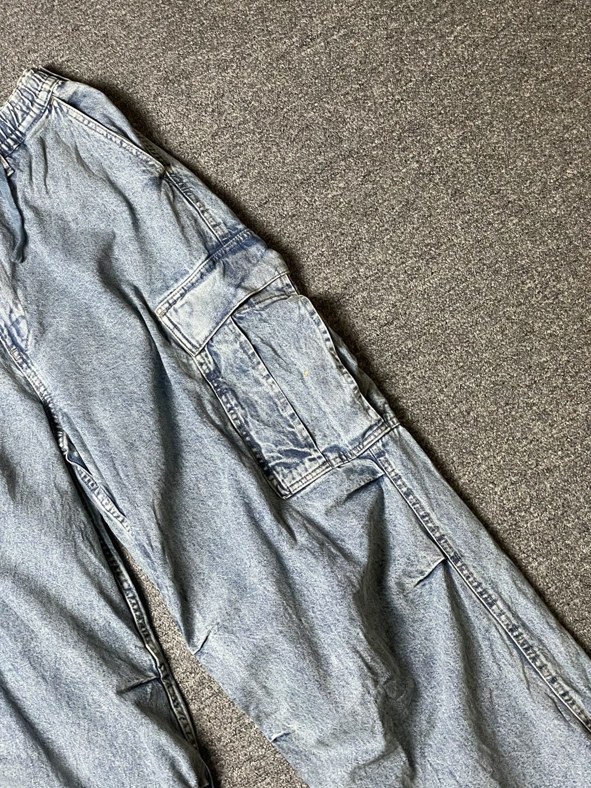 GU × Japanese Brand × Vintage GU Japanese Brand Wide Cargo Jeans (93) Size US 27 - 2 Thumbnail