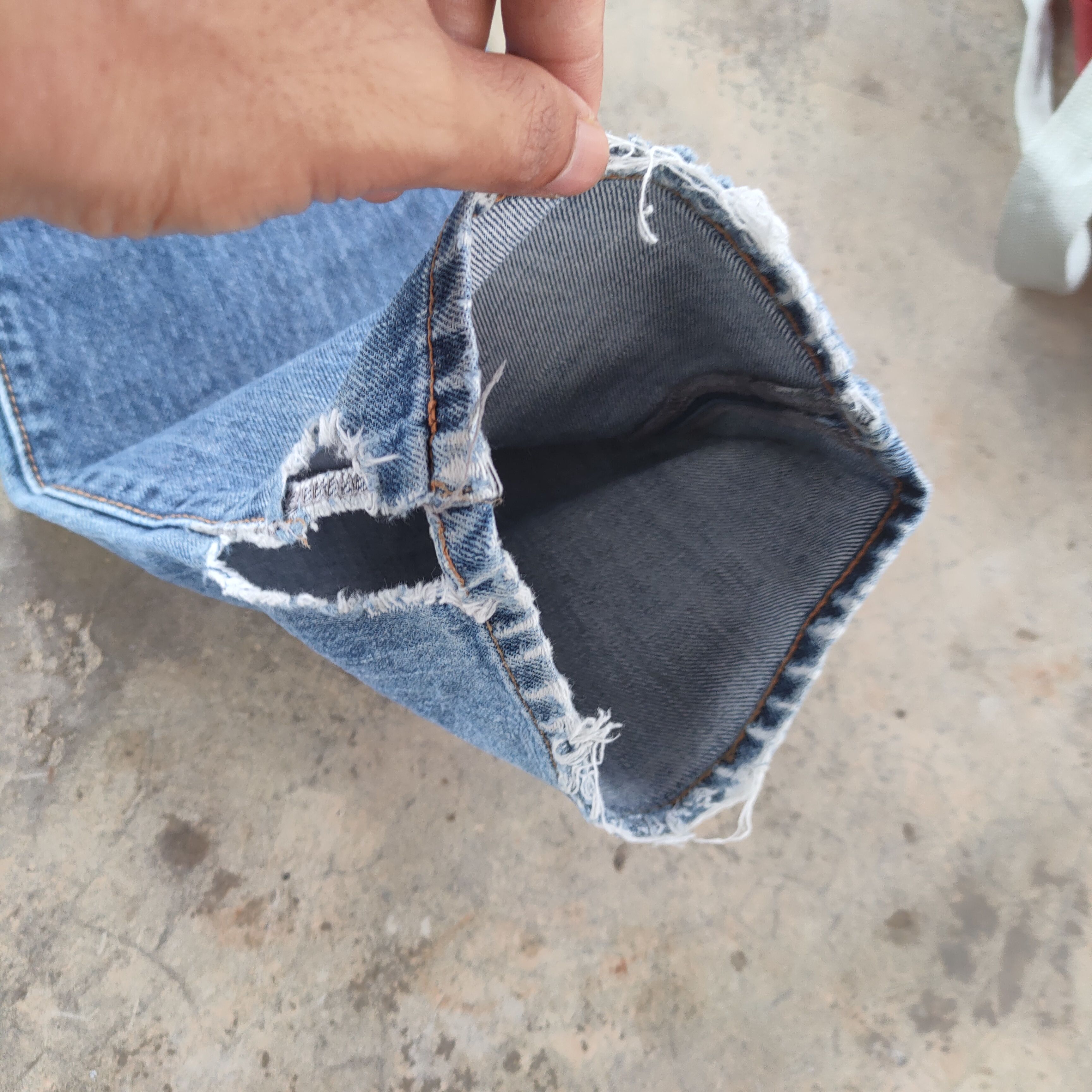 Japanese Brand VINTAGE JAPANESE FADED DISTRESSED JEANS DENIM PANTS Size US 30 / EU 46 - 7 Thumbnail