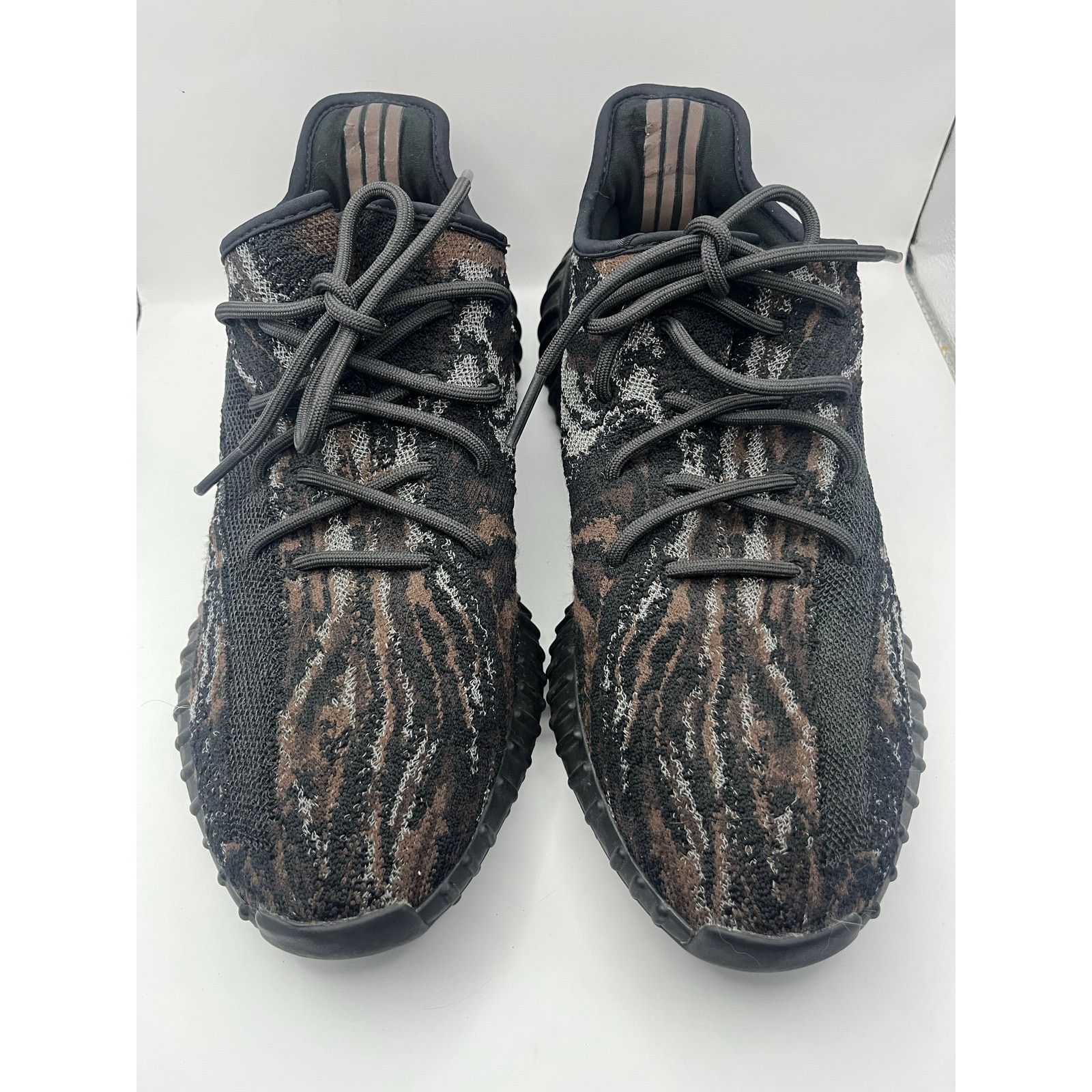 Adidas Adidas Yeezy Boost 350 V2 Black Sneaker MX Rock Mens USED Size US 11 / EU 44 - 5 Thumbnail